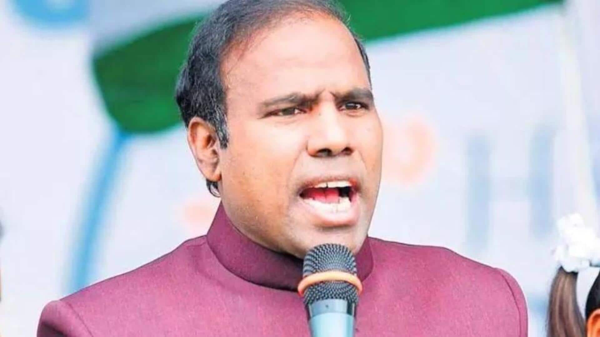 Nimisha Priya: నిమిష ప్రియకు విముక్తి కల్పించండి.. యెమెన్ వెళ్లిన కుటుంబ సభ్యులు! Nimisha Priya: నిమిష ప్రియకు విముక్తి కల్పించండి.. యెమెన్ వెళ్లిన కుటుంబ సభ్యులు!