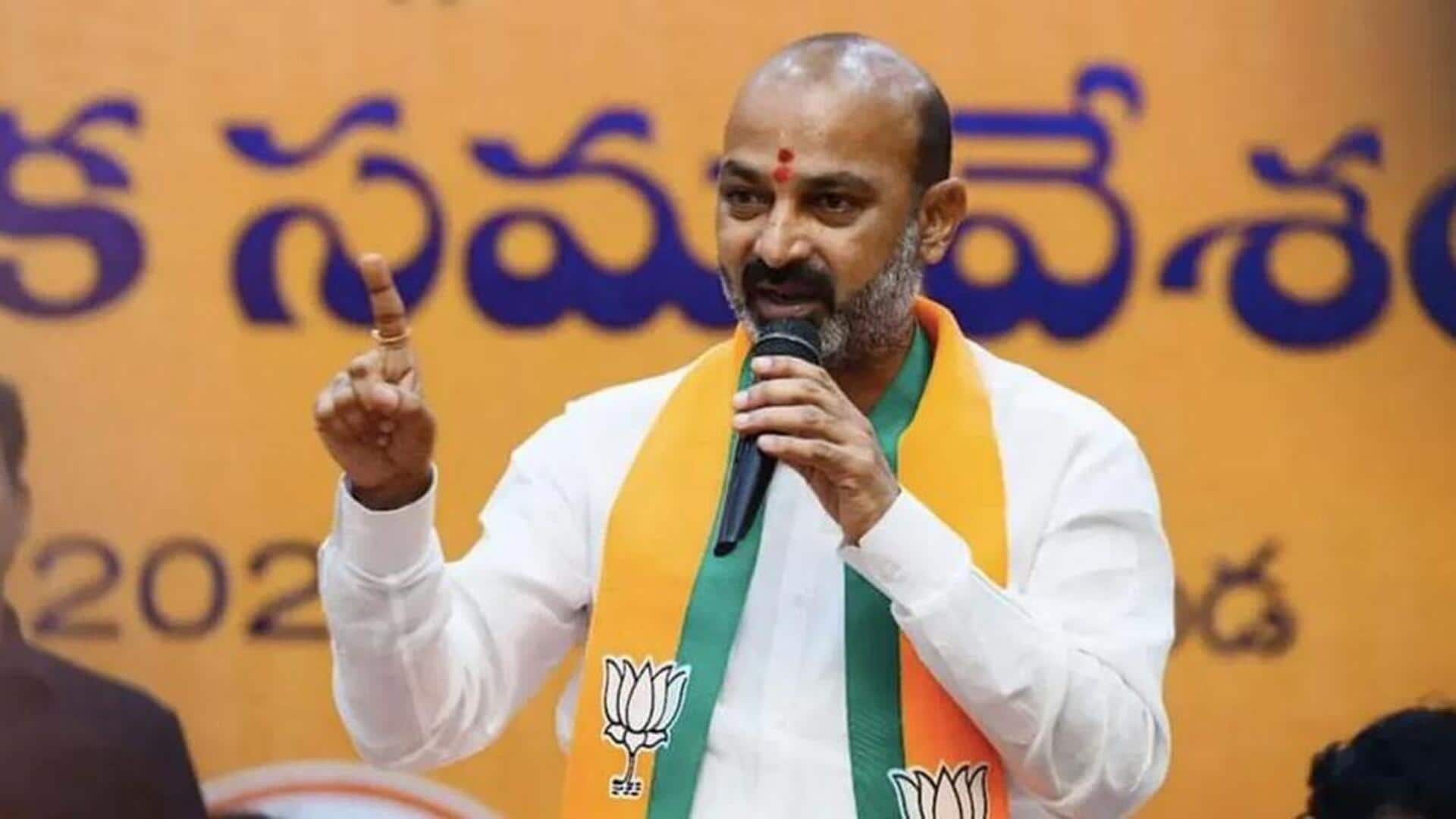 Bandi Sanjay: ఫోన్ట్యాపింగ్ వ్యవహారంలో బండి సంజయ్ కీలక వ్యాఖ్యలు Bandi Sanjay: ఫోన్ట్యాపింగ్ వ్యవహారంలో బండి సంజయ్ కీలక వ్యాఖ్యలు
