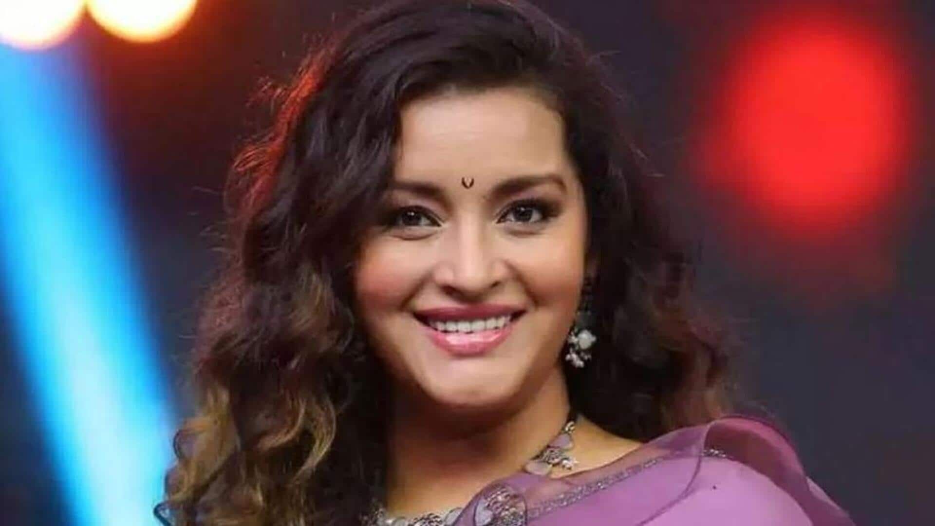 Renu Desai: '16 రోజుల పండుగ' చిత్రంతో టాలీవుడ్ లో రేణు దేశాయ్ రీ ఎంట్రీ? 