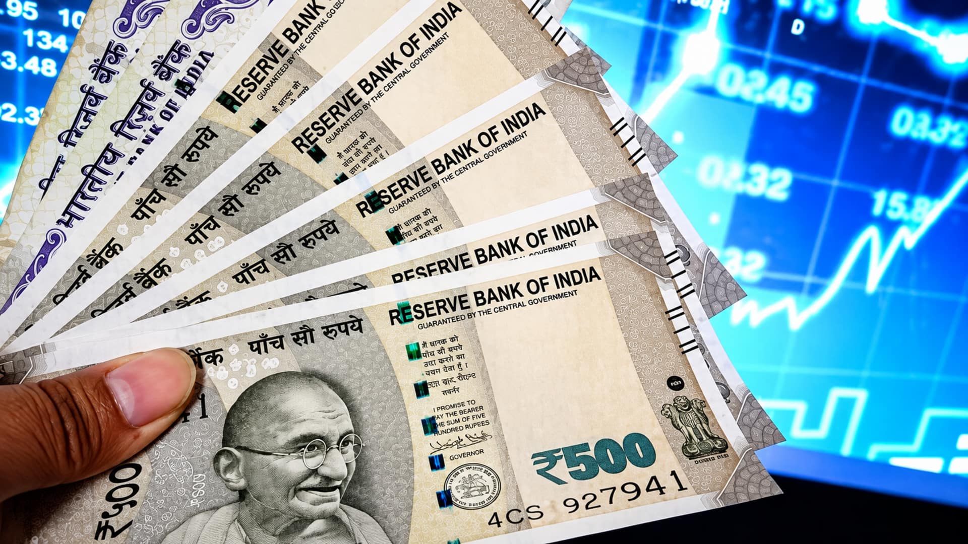 Rupee: చరిత్రలోనే అత్యంత కనిష్ట స్థాయికి పడిపోయిన రూపాయి..ఒక డాలర్‌కు 96.43 రూపాయలు