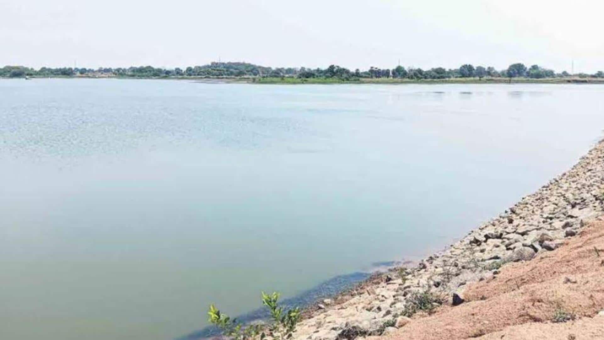 Narayanpur project: తెరుచుకున్న నారాయణపూర్ గేట్లు.. జూరాల వైపు 50 వేల క్యూసెక్కుల విడుదల Narayanpur project: తెరుచుకున్న నారాయణపూర్ గేట్లు.. జూరాల వైపు 50 వేల క్యూసెక్కుల విడుదల