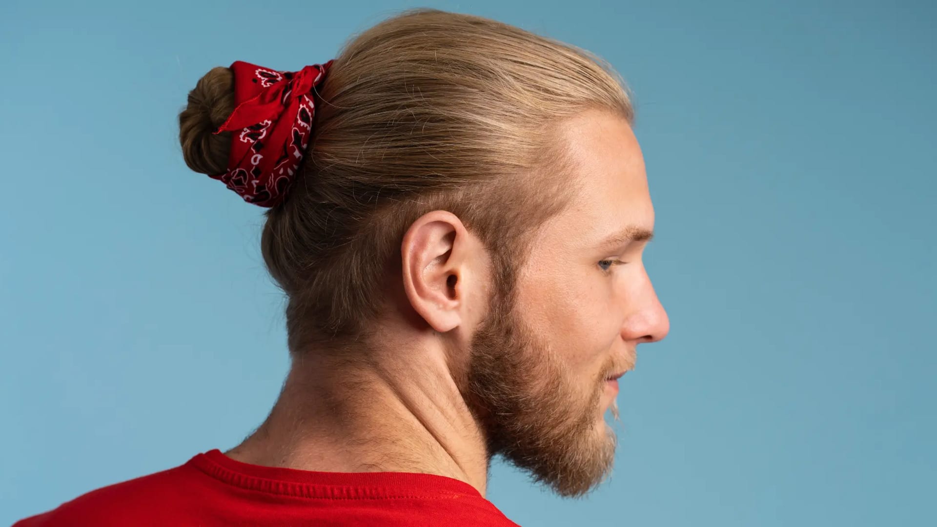 Top Knot Styling Guide: టాప్‌నాట్‌ హెయిర్‌స్టైల్‌ ఇలా చేస్తే స్టైలిష్‌ లుక్‌ మీ సొంతం