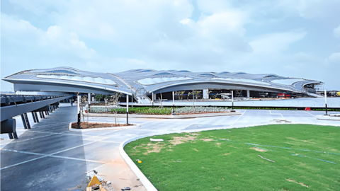 Bhogapuram Airport: విద్యార్థులకు సువర్ణావకాశం.. భోగాపురం విమానాశ్రయానికి స్లోగన్ రాస్తే రూ.లక్ష బహుమతి