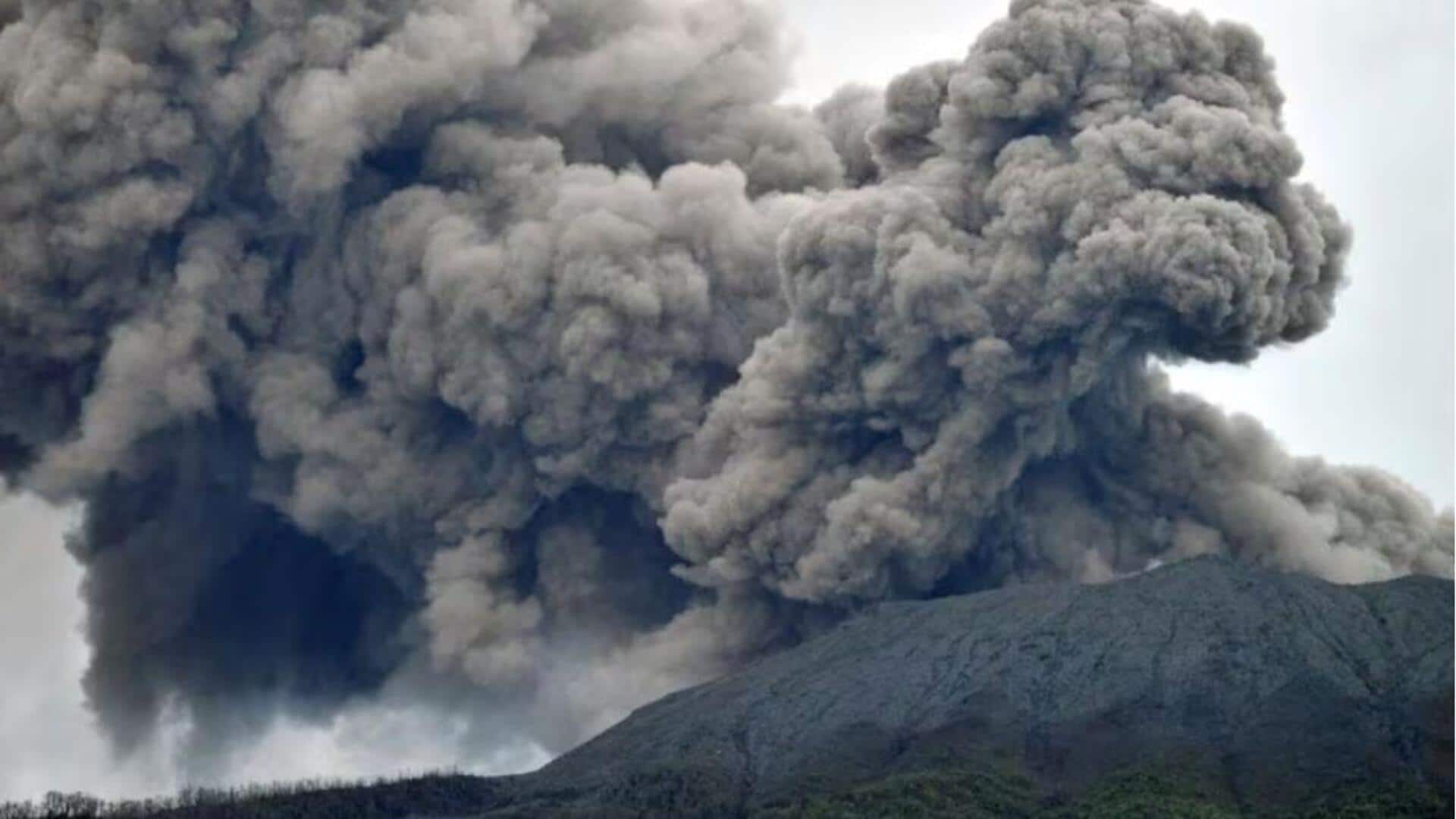 Volcanic Eruption: ఇండోనేషియాలో అగ్నిపర్వత విస్ఫోటనం.. 11 మంది పర్వతారోహకులు మృతి 