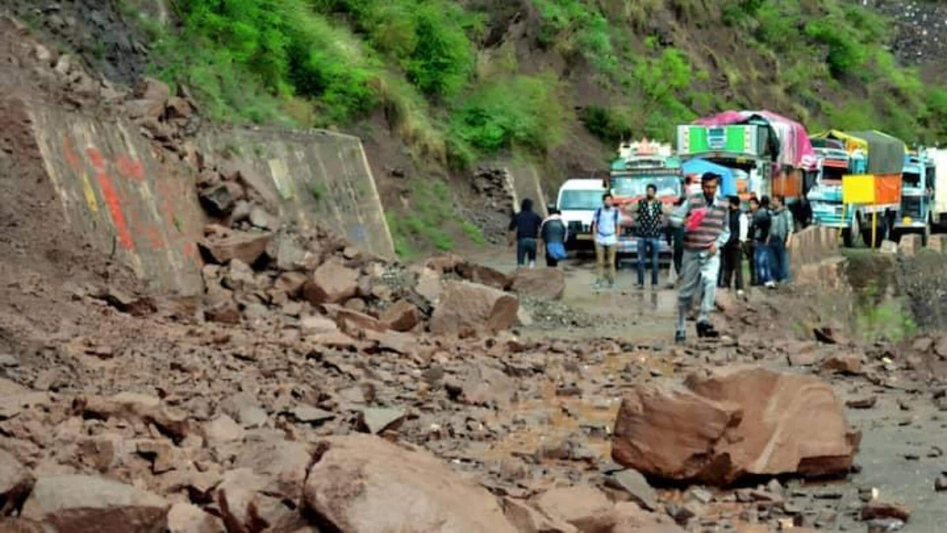 Himachal Pradesh: మండిలో టూరిస్ట్ టాక్సీపై బండరాయి పడి ముంబై మహిళ మృతి 