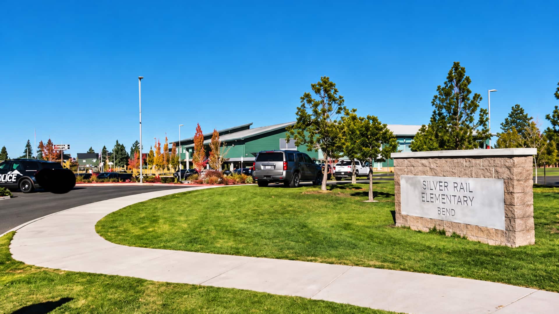 Oregon School Shooting: అమెరికాలోని ఓరెగాన్ పాఠశాలలో కాల్పులు.. ముగ్గురు చిన్నారులు సహా నలుగురి మృతి