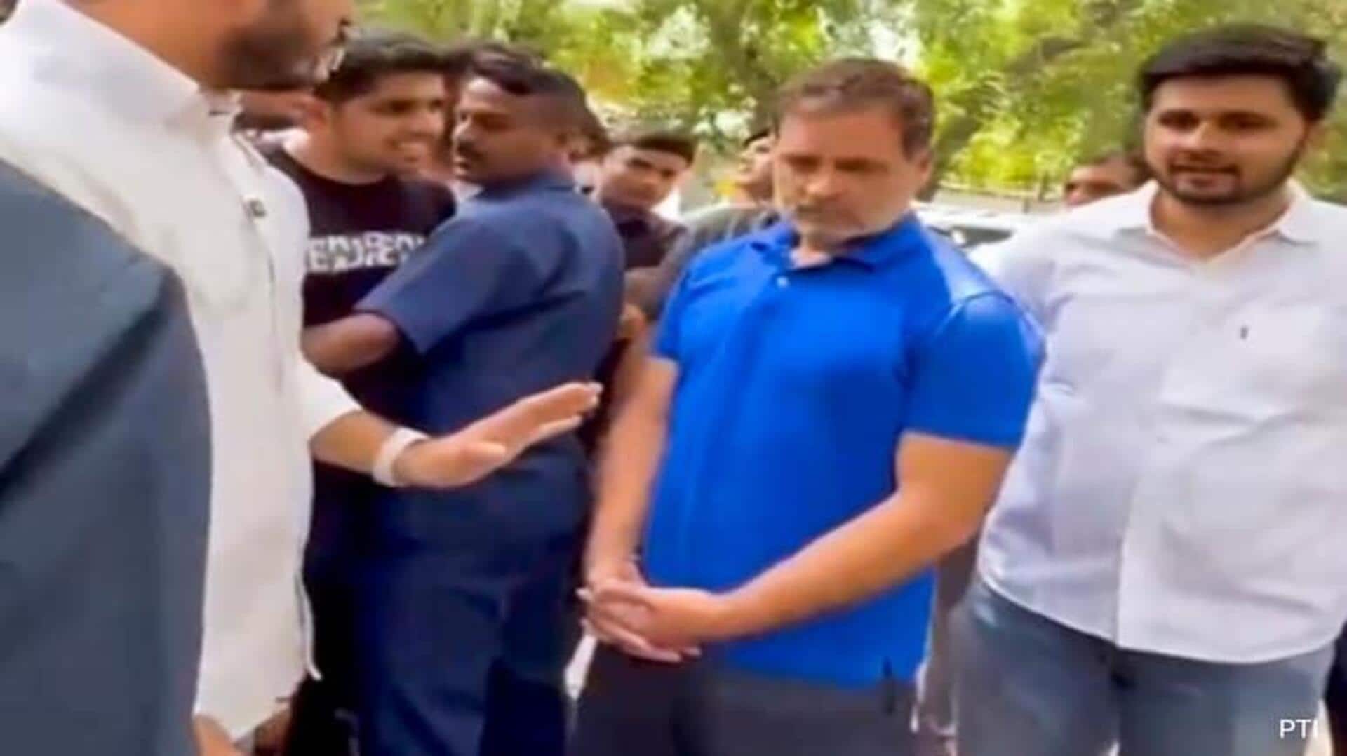 Delhi: ఢిల్లీ విశ్వవిద్యాలయానికి రాహుల్ గాంధీ.. ప్రొటోకాల్ ఉల్లంఘించారంటూ అభ్యంతరం Delhi: ఢిల్లీ విశ్వవిద్యాలయానికి రాహుల్ గాంధీ.. ప్రొటోకాల్ ఉల్లంఘించారంటూ అభ్యంతరం