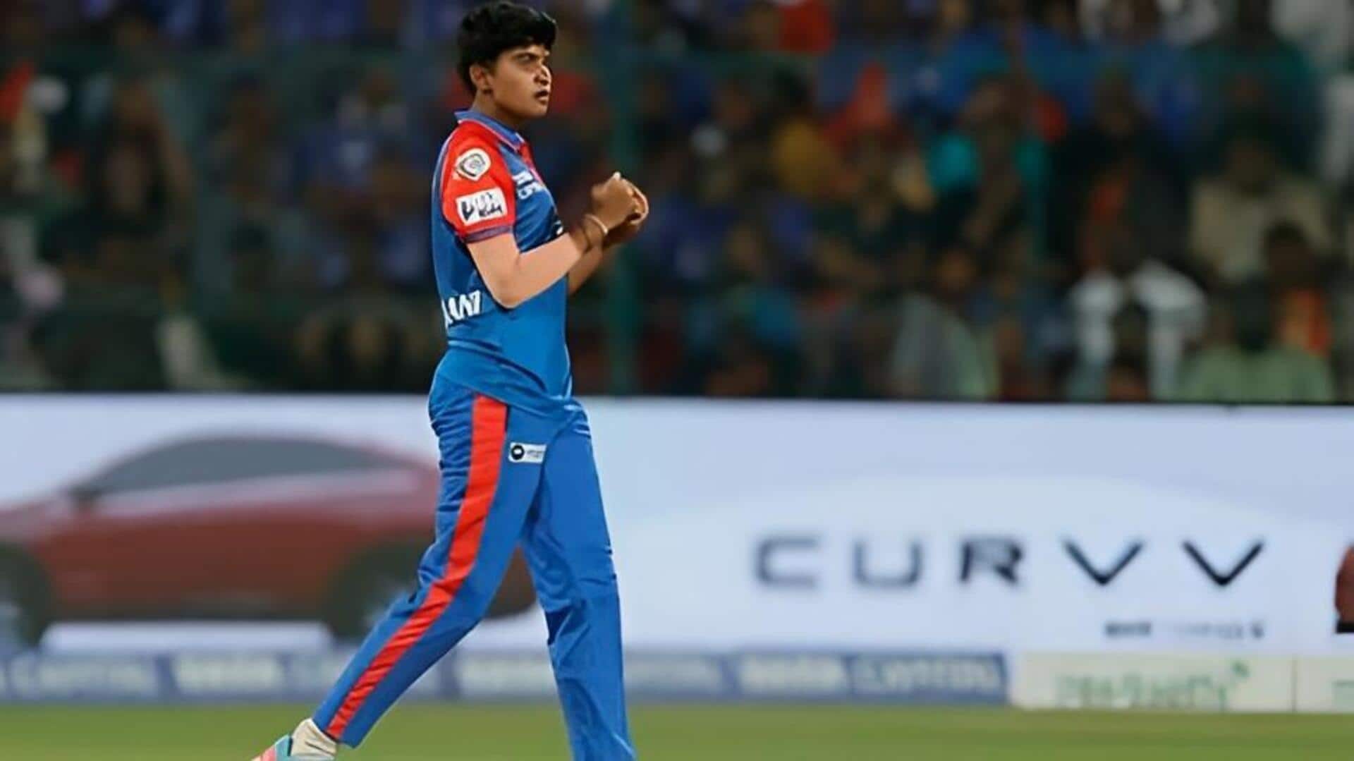 WPL: యువ స్పిన్నర్‌ శ్రీ చరణికి జాక్ పాట్.. డబ్బులు వర్షం కురిపించిన ఢిల్లీ క్యాపిటల్స్