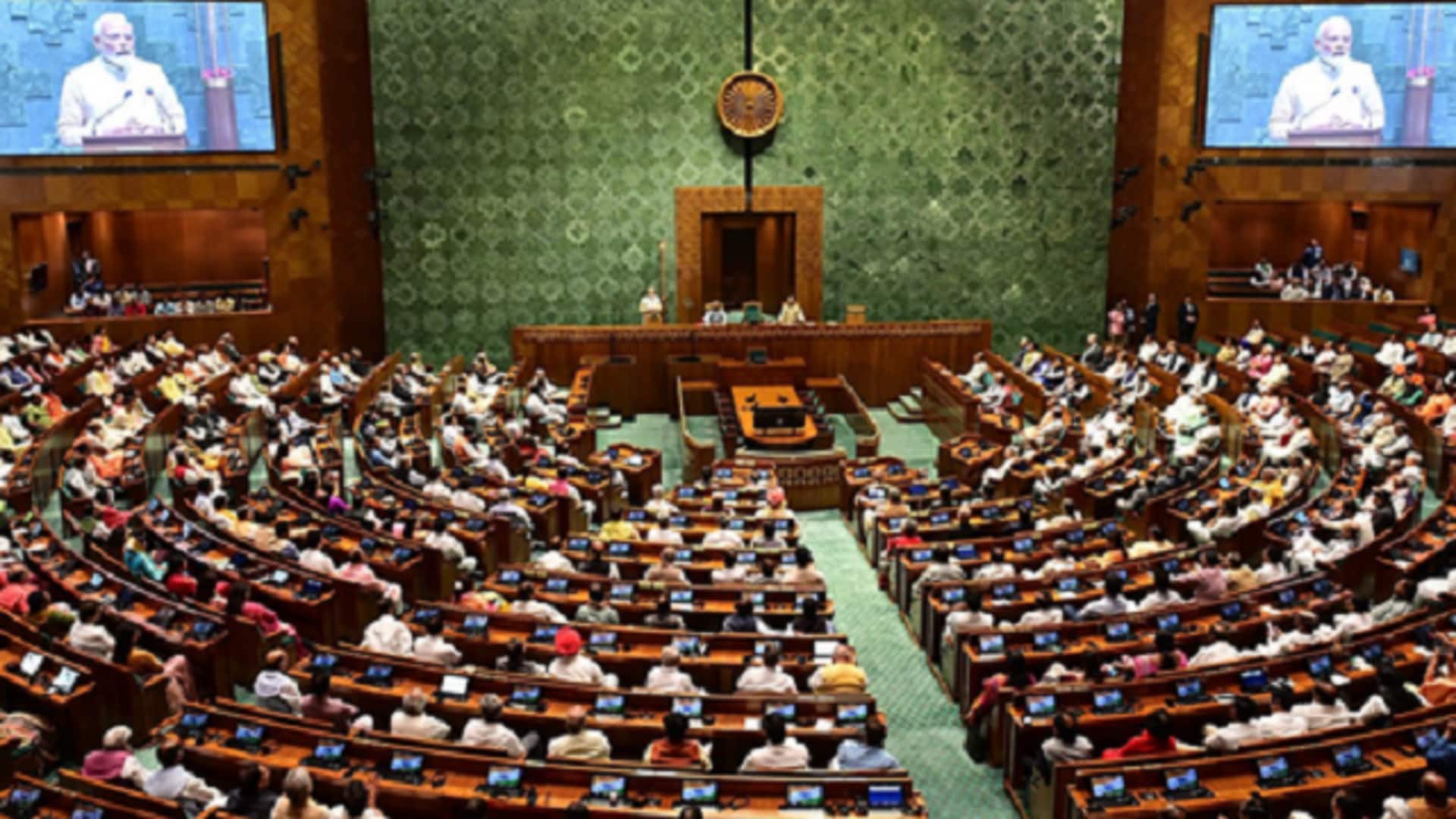 Monsoon Session: కేంద్ర ప్రభుత్వం కీలక నిర్ణయం.. జులై 21 నుంచి పార్లమెంట్ వర్షాకాల సమావేశాలు Monsoon Session: కేంద్ర ప్రభుత్వం కీలక నిర్ణయం.. జులై 21 నుంచి పార్లమెంట్ వర్షాకాల సమావేశాలు