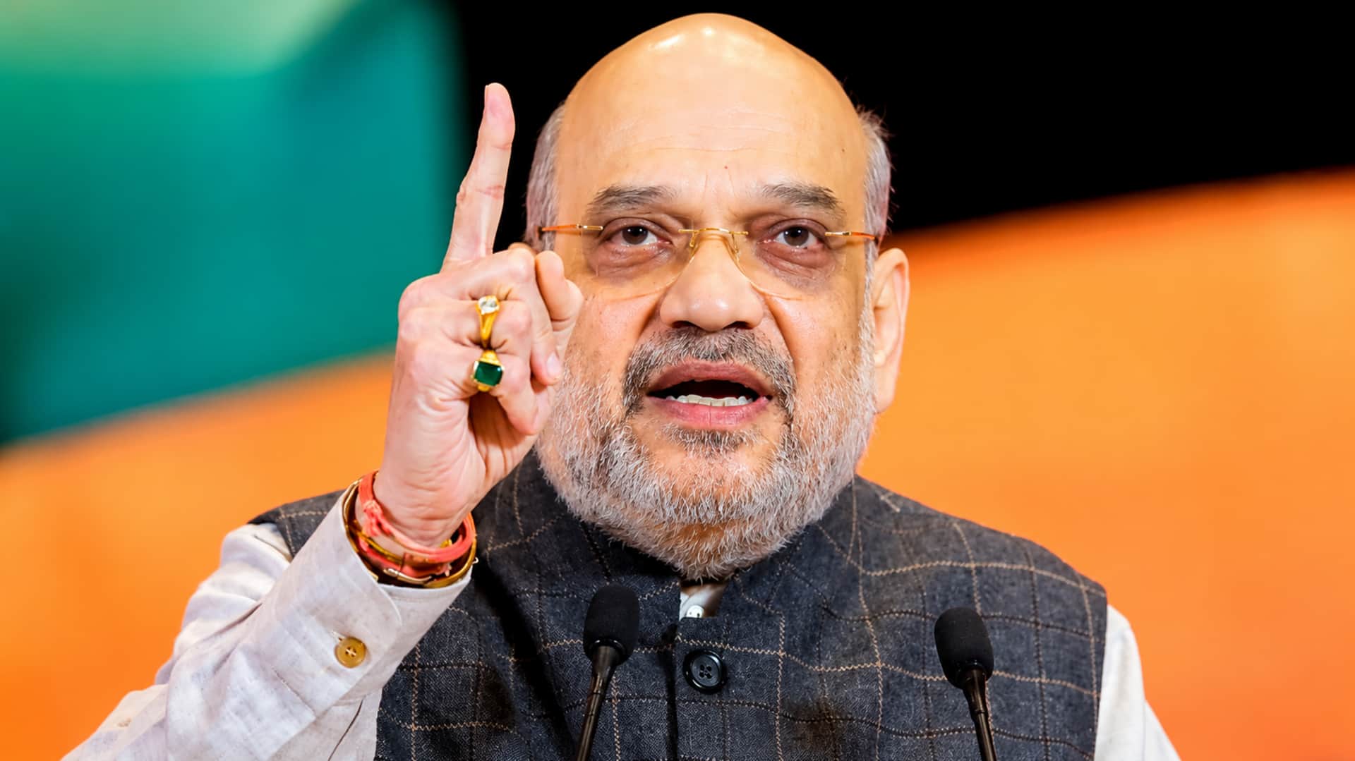 Amit Shah: 'ఇది ధర్మశాల కాదు'.. అక్రమ చొరబాట్లపై అమిత్‌ షా తీవ్ర హెచ్చరిక