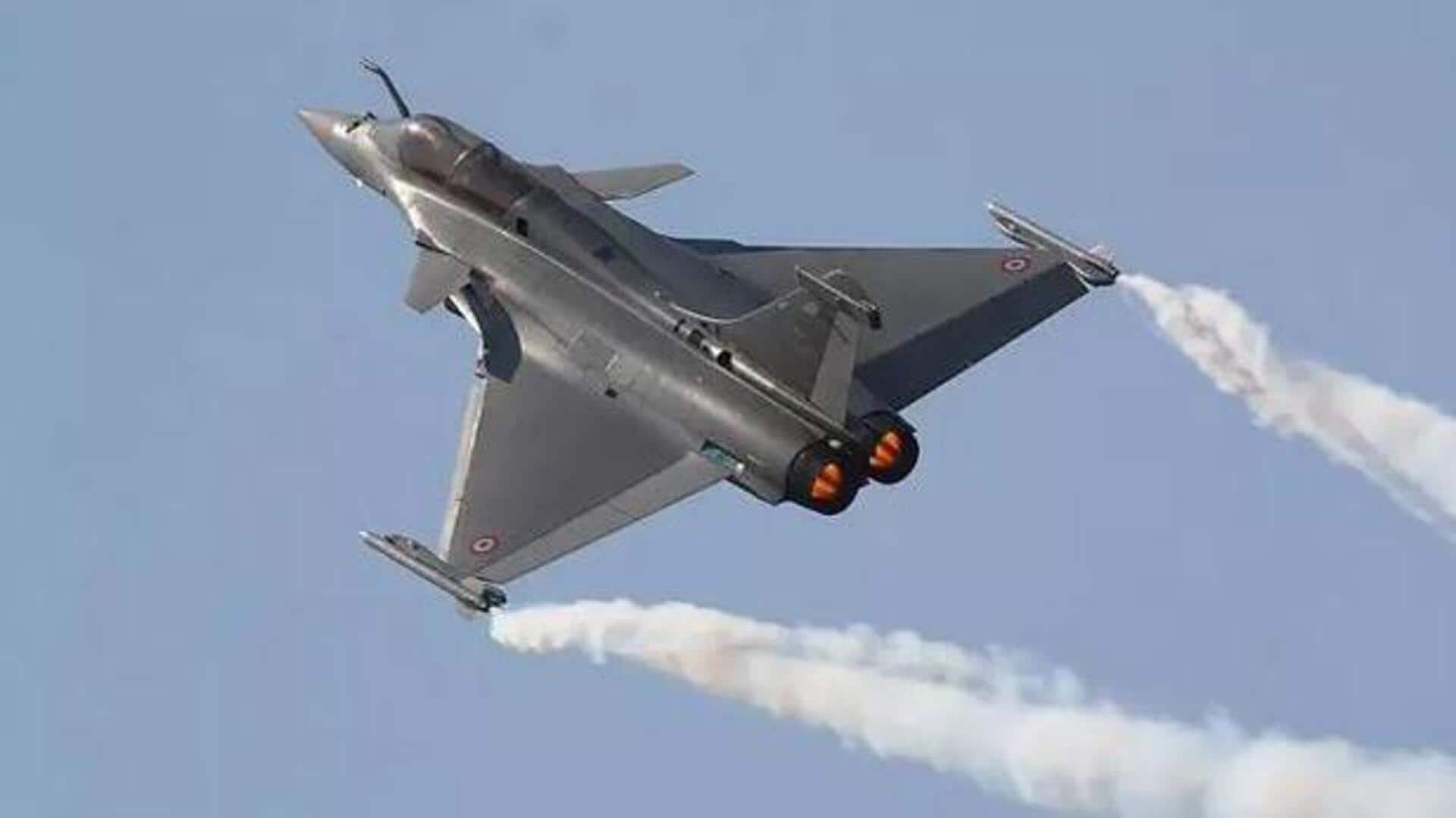 Rafale Fighter Jet: భారత్లో అత్యంత శక్తివంతమైన రాఫెల్ యుద్ధ విమానం.. ప్రత్యేకతలివే! Rafale Fighter Jet: భారత్లో అత్యంత శక్తివంతమైన రాఫెల్ యుద్ధ విమానం.. ప్రత్యేకతలివే!