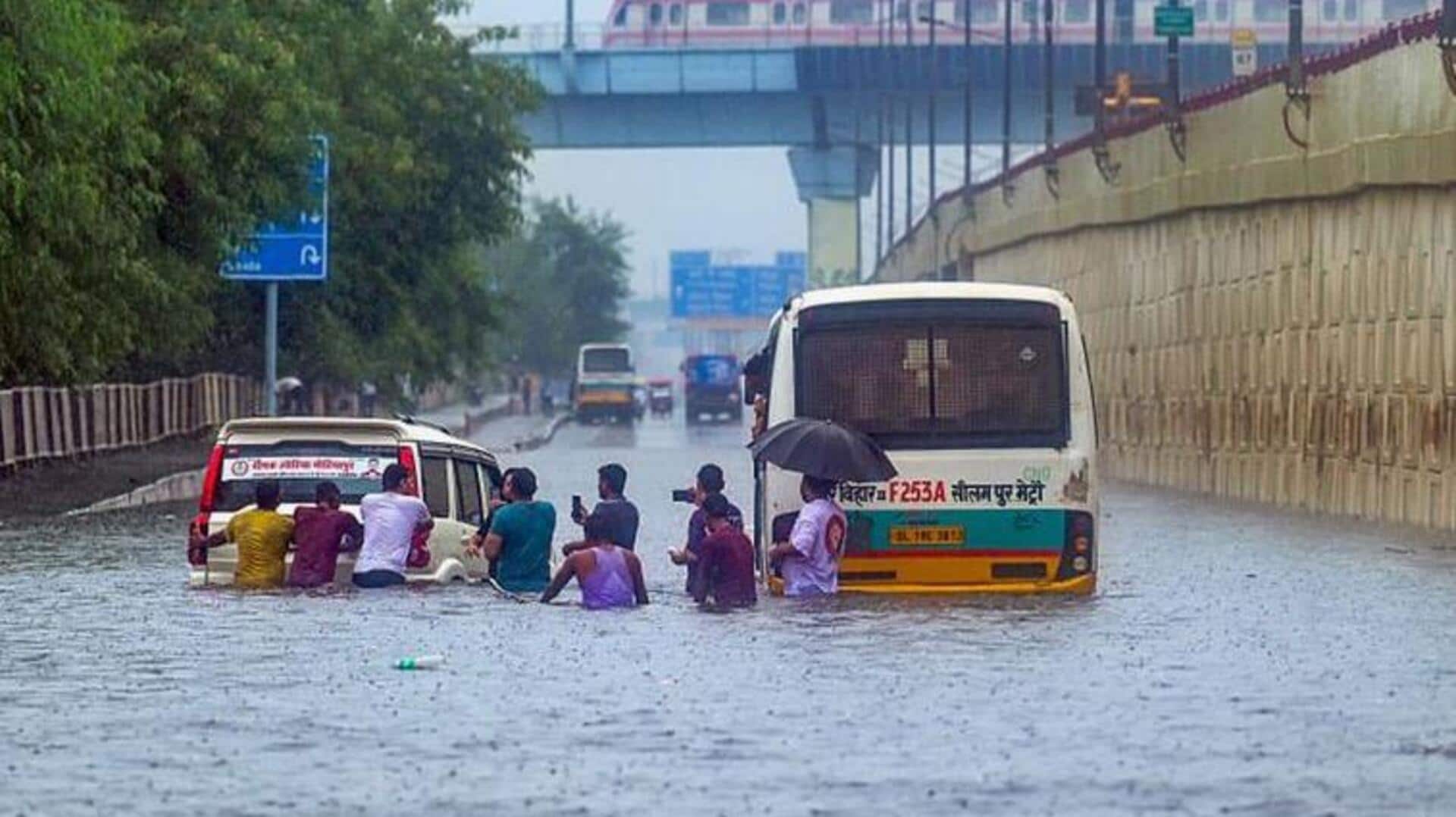 Rain Alert: ఈశాన్య బంగాళాఖాతంలో అల్పపీడనం.. ఆంధ్రప్రదేశ్, తెలంగాణలో భారీ వర్షాల హెచ్చరిక Rain Alert: ఈశాన్య బంగాళాఖాతంలో అల్పపీడనం.. ఆంధ్రప్రదేశ్, తెలంగాణలో భారీ వర్షాల హెచ్చరిక