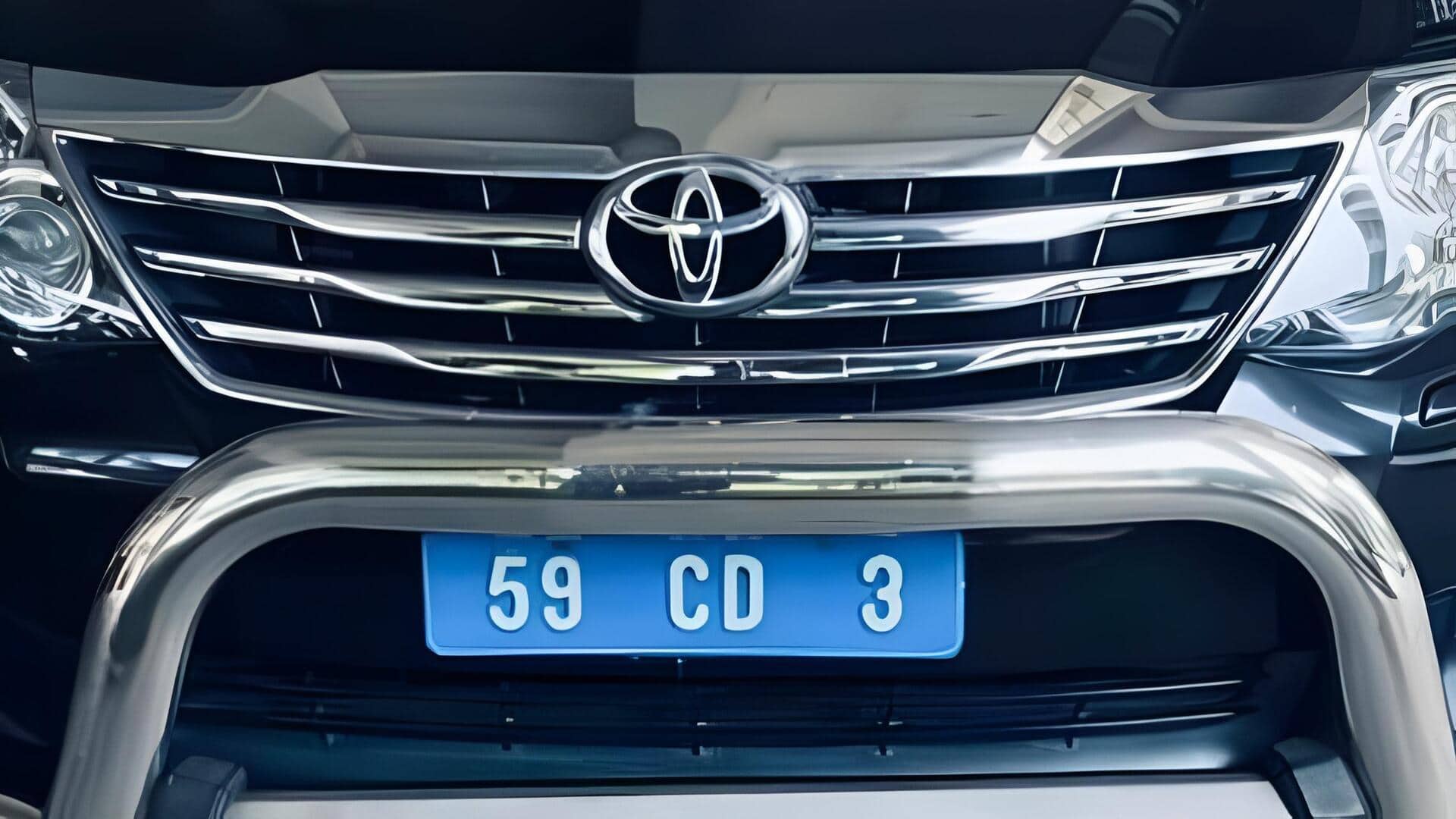 Blue Colour Plate: తెలుపు నుంచి బ్లూ వరకు.. నెంబర్ ప్లేట్ల రంగుల ప్రత్యేకత ఏమిటి?