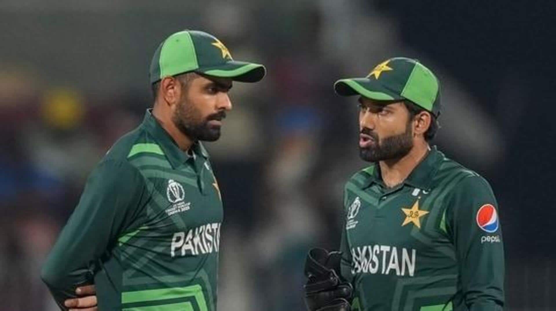 Babar Azam-Mohammad Rizwan: బాబర్ అజామ్-రిజ్వాన్లకు వరుస షాక్లు.. దిగజారిన 'సెంట్రల్ కాంట్రాక్ట్'.. తిరస్కరించే యోచనలో పాక్ సీనియర్లు! Babar Azam-Mohammad Rizwan: బాబర్ అజామ్-రిజ్వాన్లకు వరుస షాక్లు.. దిగజారిన 'సెంట్రల్ కాంట్రాక్ట్'.. తిరస్కరించే యోచనలో పాక్ సీనియర్లు!