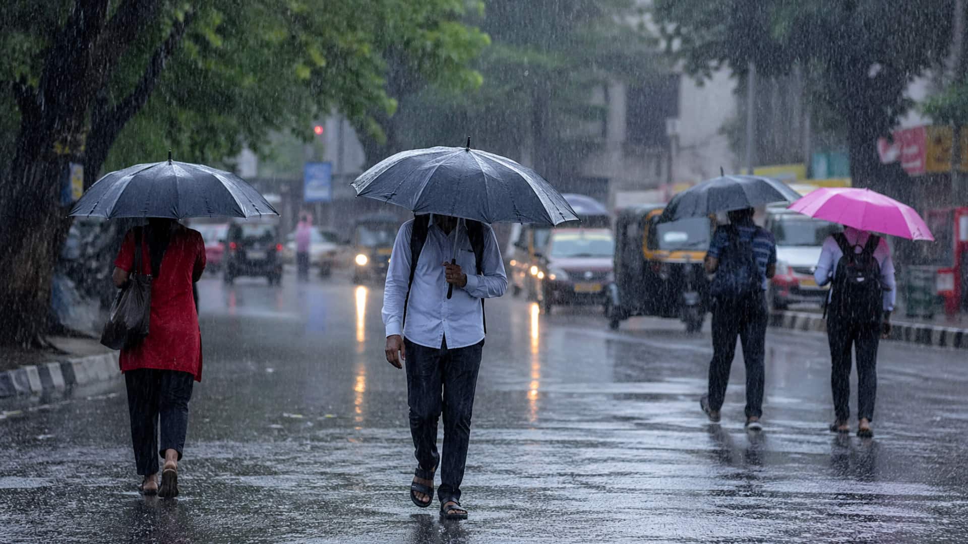 IMD Rain Aalert: దేశ వ్యాప్తంగా పలు రాష్ట్రాలకు భారీ వర్ష సూచన.. ఉరుములు,మెరుపులతో కూడిన వర్షాలు కురిసే ఛాన్స్