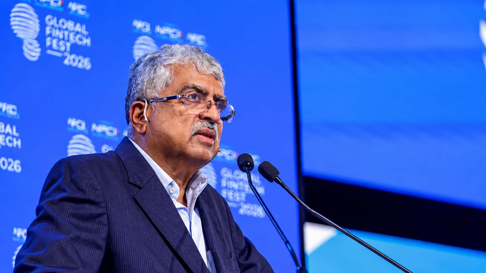 Nandan Nilekani: చివరి నిమిషంలో ప్రశ్నపత్రం తయారీతో.. ప్రశ్నపత్రాల లీకేజీలకు అడ్డుకట్ట: నందన్‌ నీలేకని 