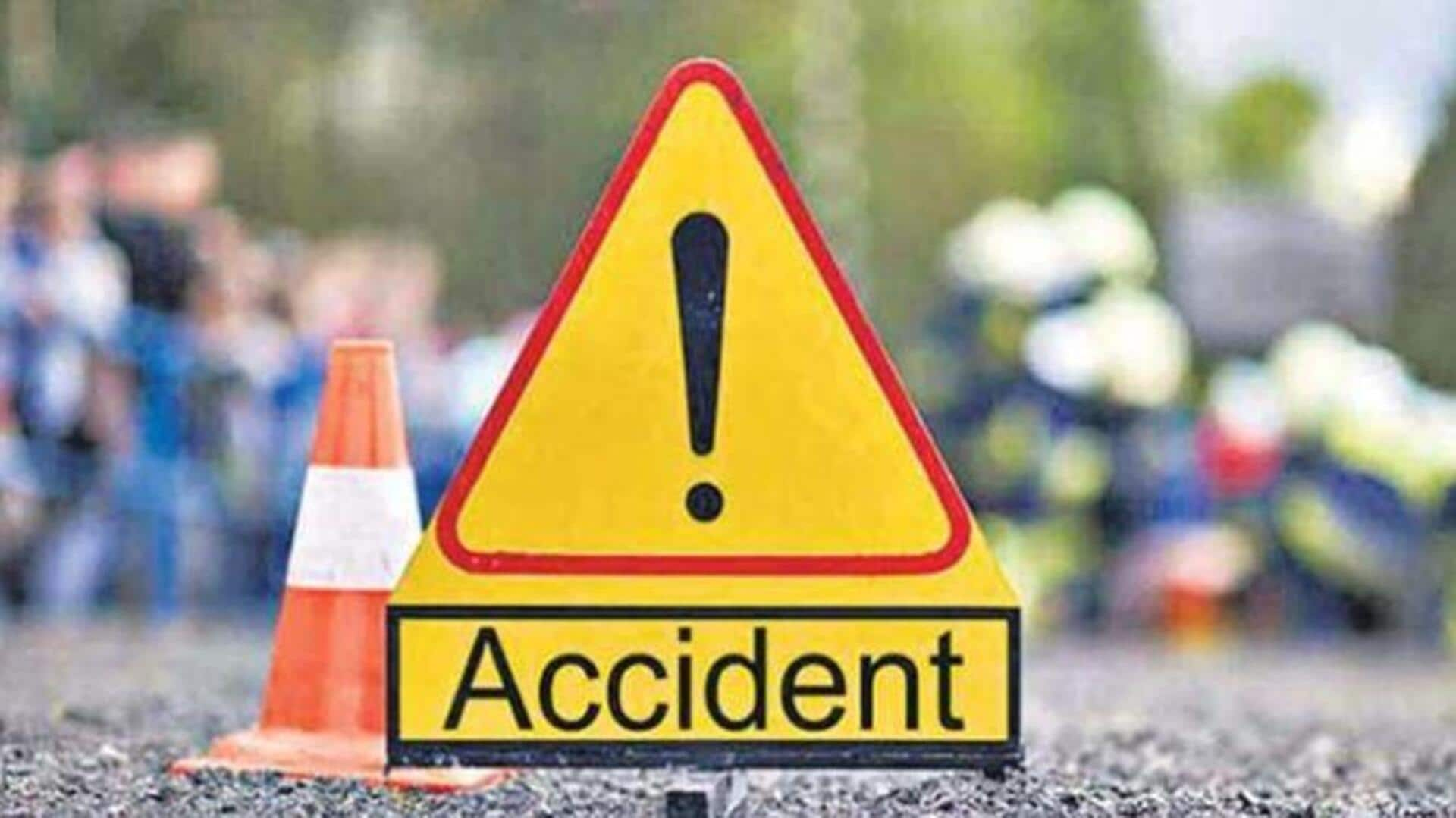 Road accident: ఉత్తర్‌ప్రదేశ్‌లో ఘోర రోడ్డు ప్రమాదం.. 10 మంది దుర్మరణం