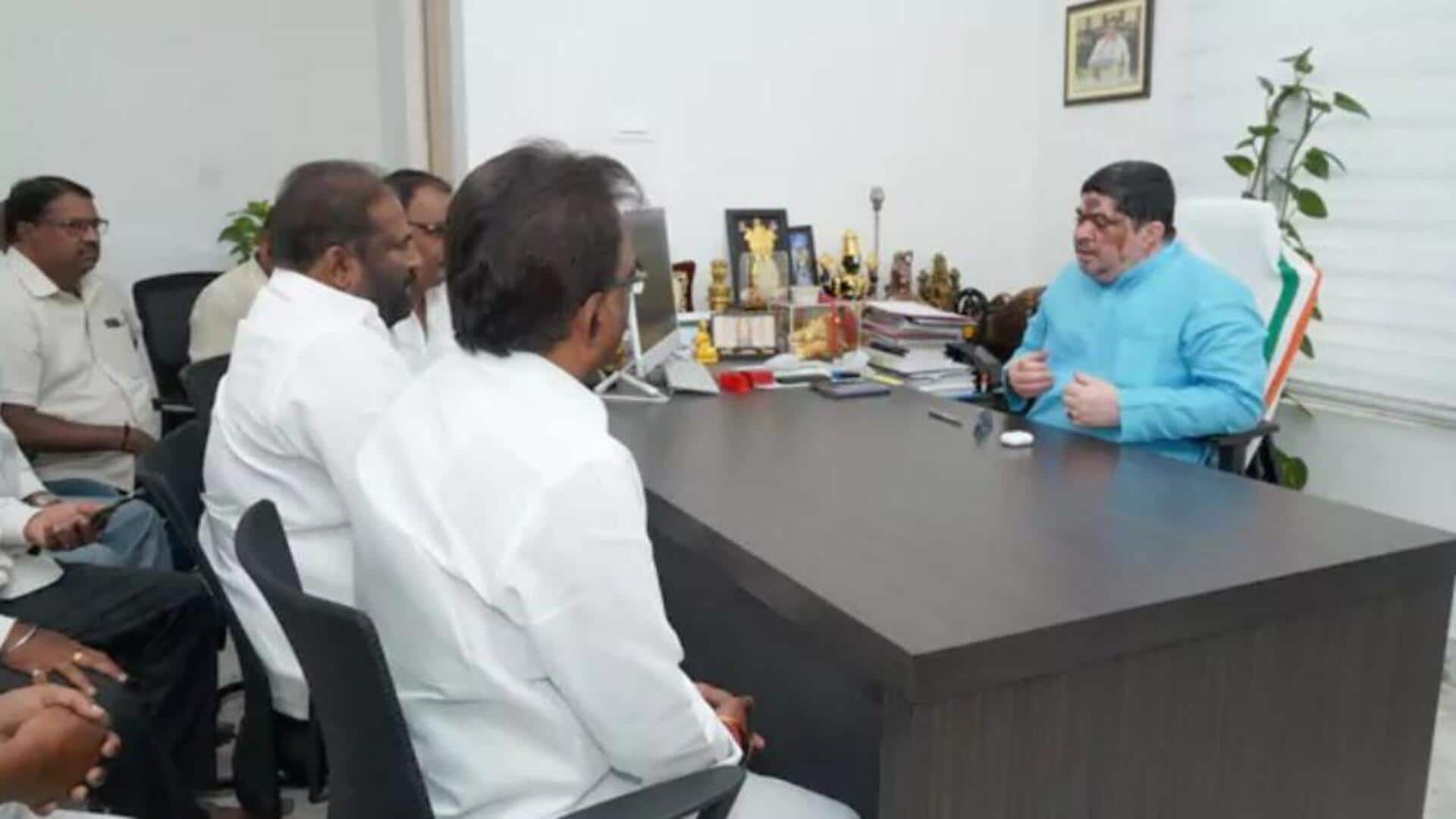 Ponnam Prabhakar: సంస్థ గాడిలో పడుతోంది.. ఈ దశలో సమ్మె వద్దు : మంత్రి పొన్నం వ్యాఖ్యలు Ponnam Prabhakar: సంస్థ గాడిలో పడుతోంది.. ఈ దశలో సమ్మె వద్దు : మంత్రి పొన్నం వ్యాఖ్యలు
