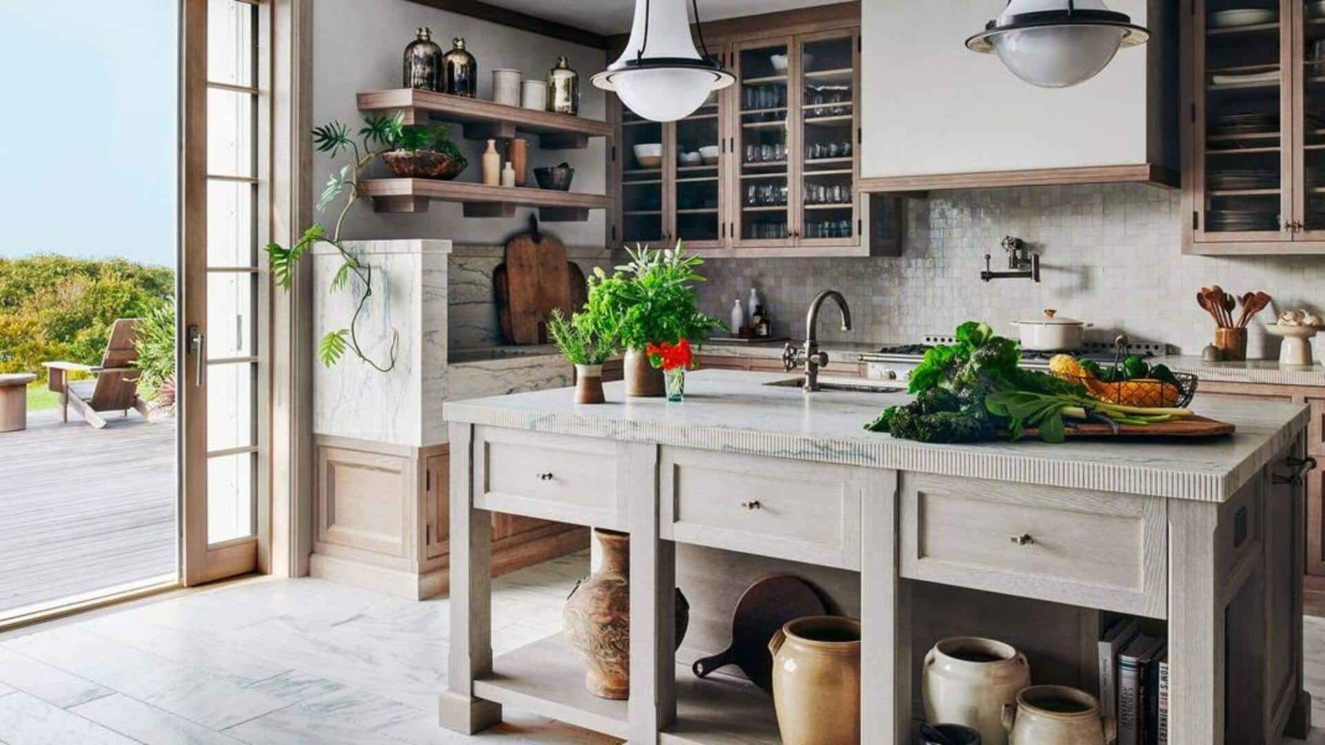 Decor Tips: చిన్న వంటగదిని పెద్దగా కనిపించేలా చేయండిలా.. ఈ 5 డెకార్ టిప్స్ మీ కోసమే..