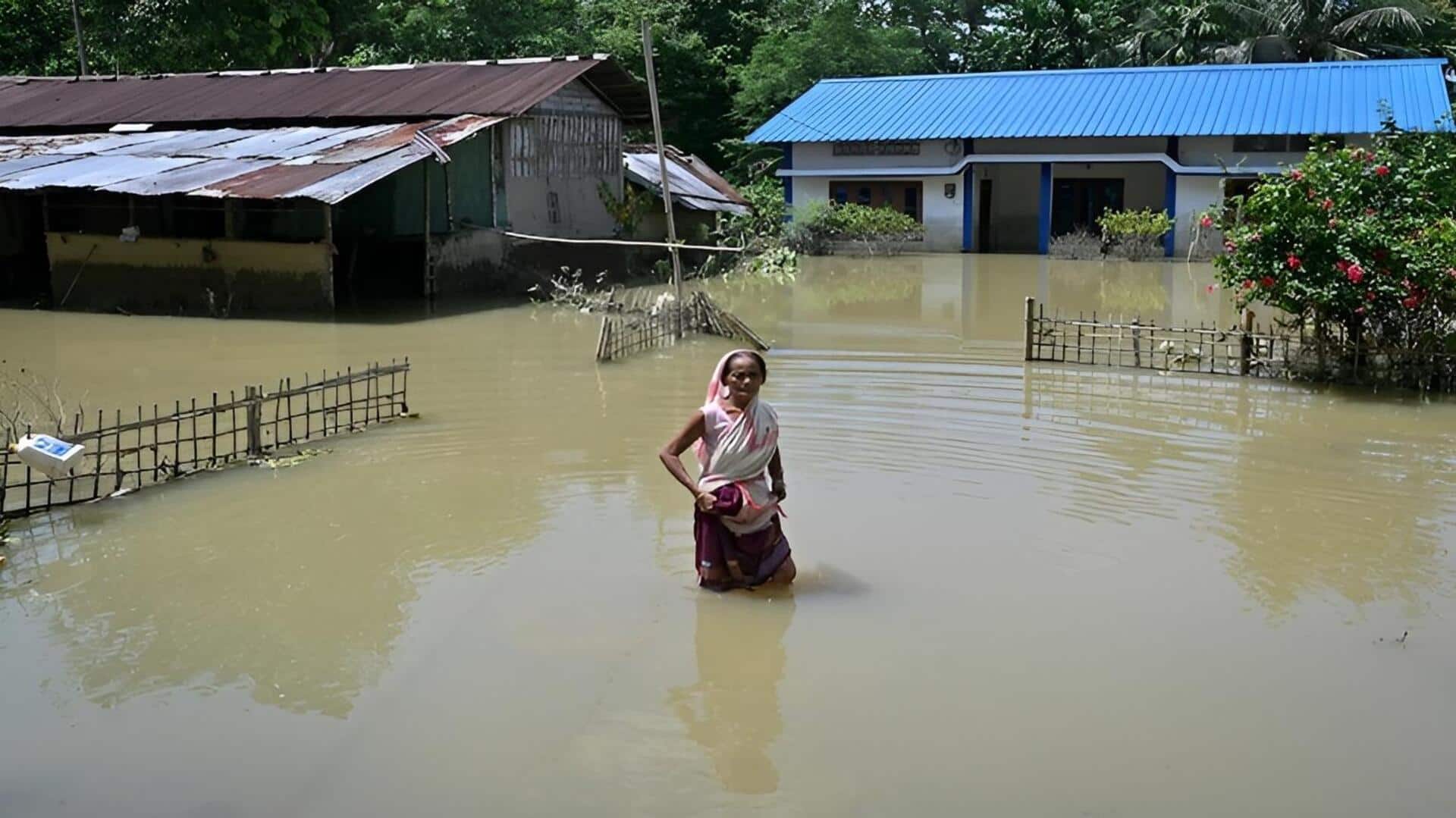 Assam Floods: పడవ లేదు.. రెస్క్యూ బృందం లేదు.. అరటి దుంగలతో 97 ఏళ్ల వృద్ధురాలిని కాపాడిన కుటుంబం
