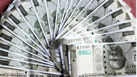 Finance ministry: భారత్‌లో రూ.100 కోట్ల ఆదాయదారులు 576 మంది.. ఐదేళ్లలో 300% పెరుగుదల