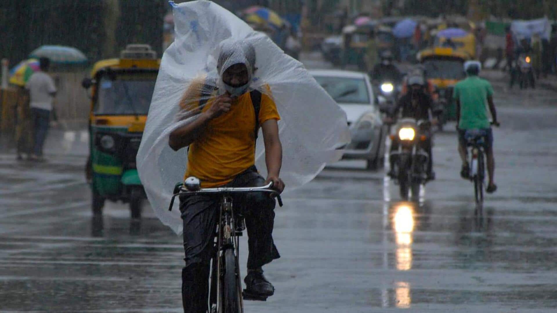 AP-Telangana Weather: భారీ ద్రోణి ప్రభావం.. మరో 7 రోజుల పాటు వర్షాలు.. ఈదురుగాలుల హెచ్చరిక