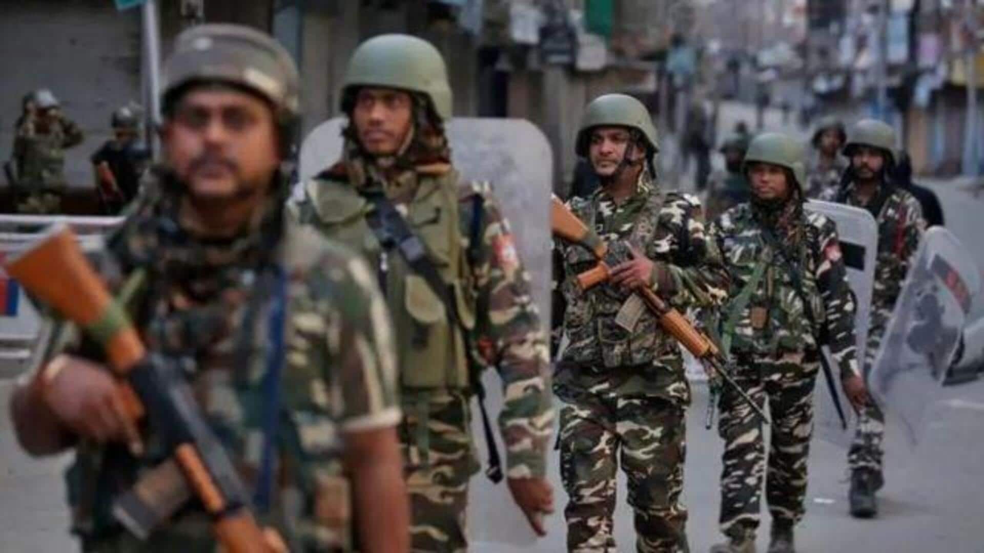 Indian Army: శీతాకాలం నేపథ్యంలో ఆర్మీ అలెర్ట్.. LOC వద్ద భద్రత కట్టుదిట్టం Indian Army: శీతాకాలం నేపథ్యంలో ఆర్మీ అలెర్ట్.. LOC వద్ద భద్రత కట్టుదిట్టం