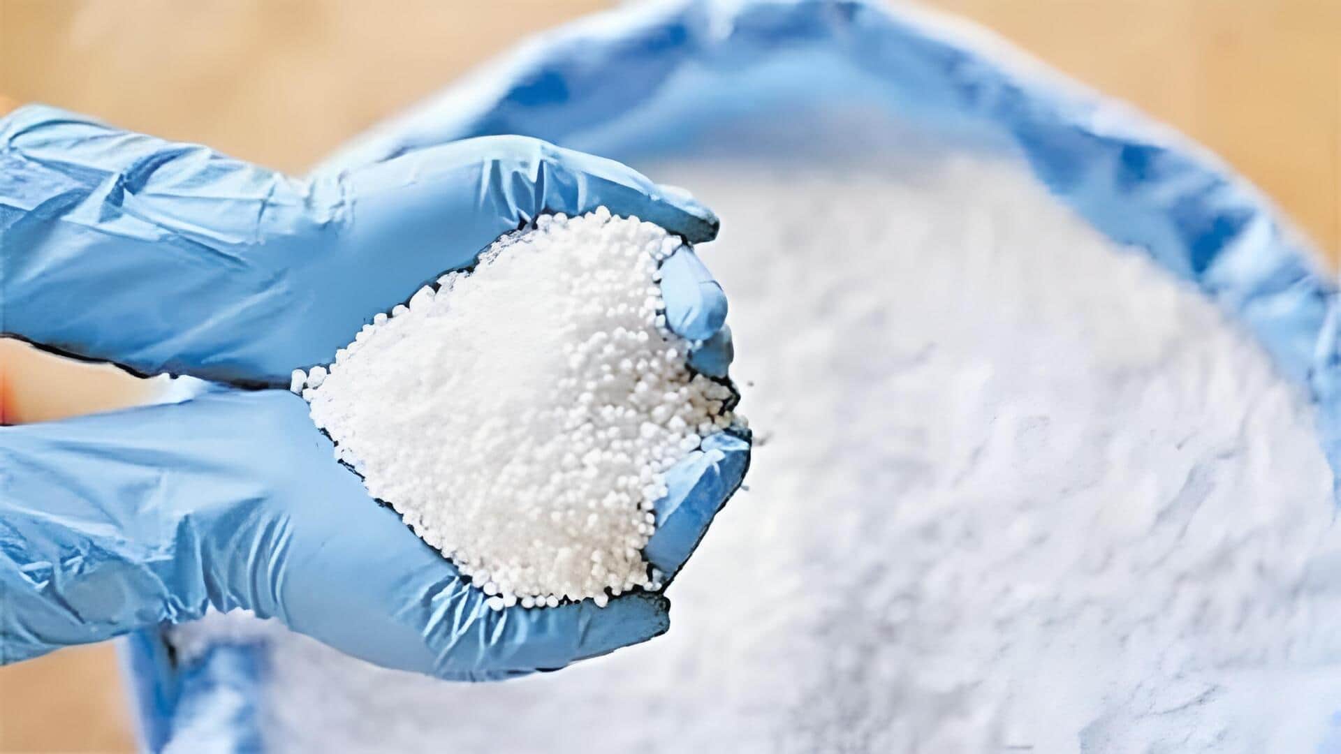 Fertilizers: ఎరువుల ధరల మోత.. సాగు ఖర్చులు పెరిగి రైతులపై పెనుభారం