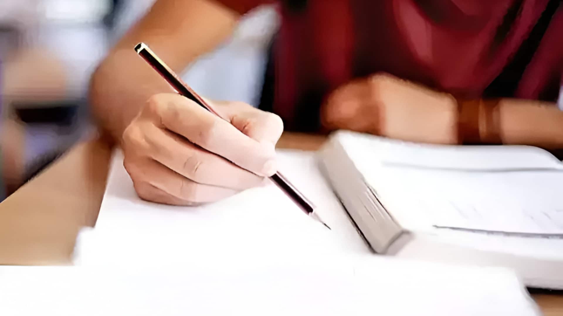 Teacher Recruitment Paper Leak: పేపర్ లీక్ కేసులో కీలక నిందితుడు అరెస్ట్.. 30 మంది నుంచి రూ.1.2 కోట్ల వసూళ్లు!