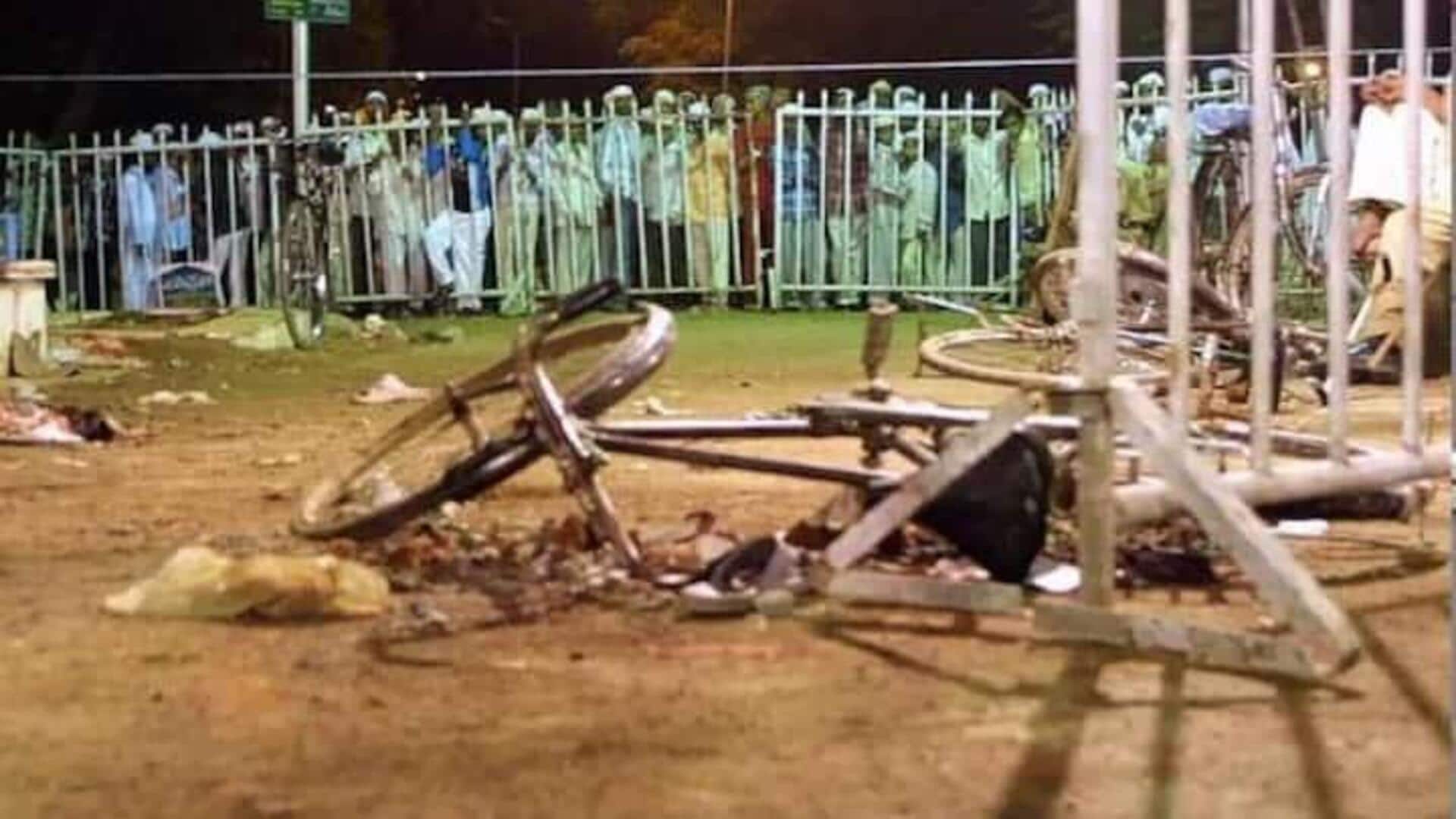Malegaon blast case: ఆర్ఎస్ఎస్ చీఫ్ను అరెస్టు చేయాలని అప్పట్లో ఆదేశాలు : మాజీ పోలీసు అధికారి Malegaon blast case: ఆర్ఎస్ఎస్ చీఫ్ను అరెస్టు చేయాలని అప్పట్లో ఆదేశాలు : మాజీ పోలీసు అధికారి