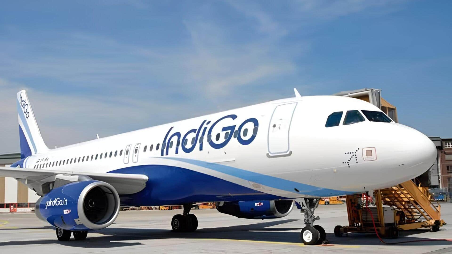 IndiGo flight bomb threat: శంషాబాద్ ఎయిర్‌పోర్టులో ఇండిగో విమానానికి బాంబు బెదిరింపు.. అప్రమత్తమైన అధికారులు!