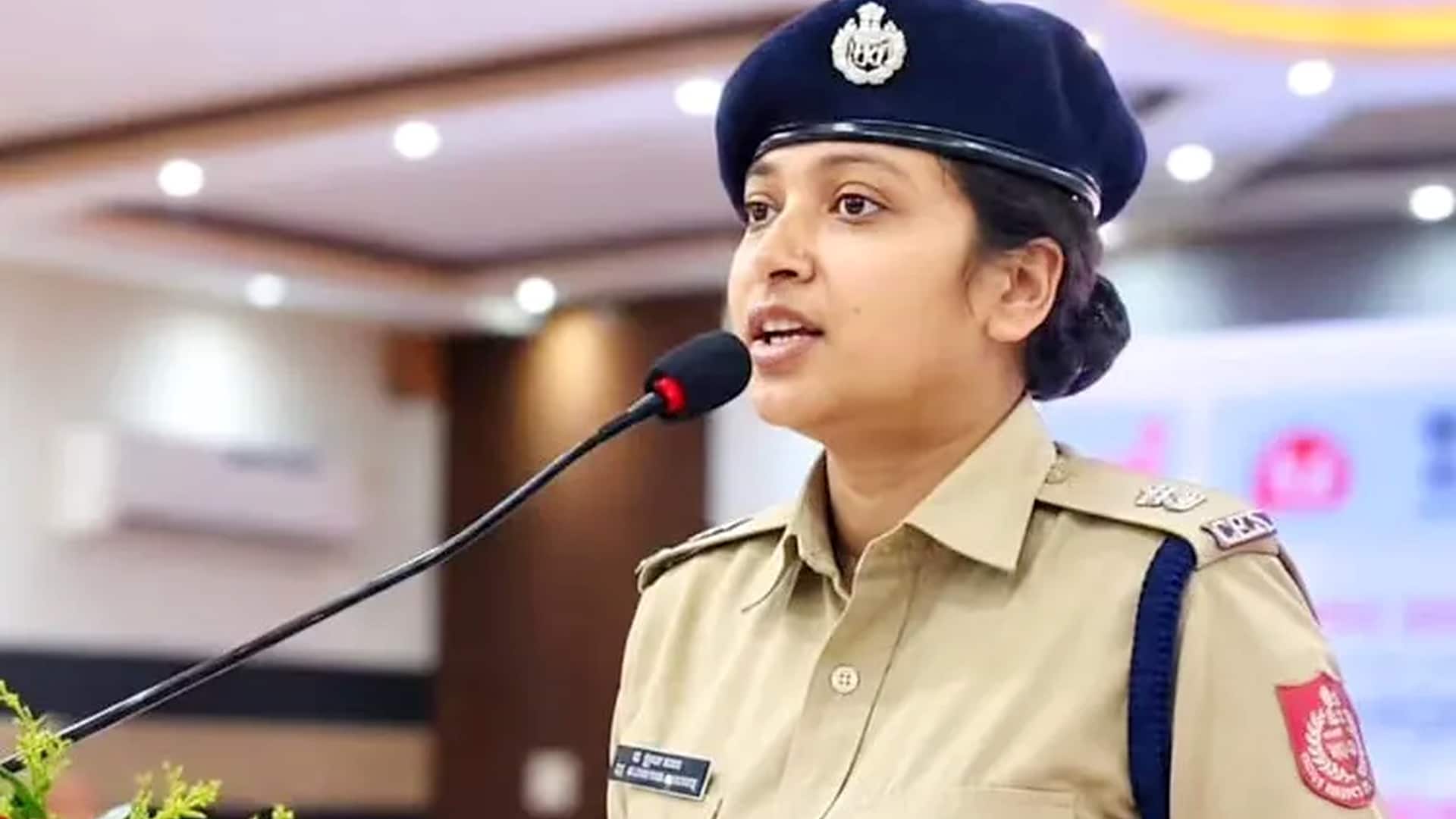IPS Officer Bushra Bano: 'జైహింద్‌' అనలేదని పశ్చిమ బెంగాల్‌లో ఐపీఎస్‌ అధికారిణి బదిలీ.