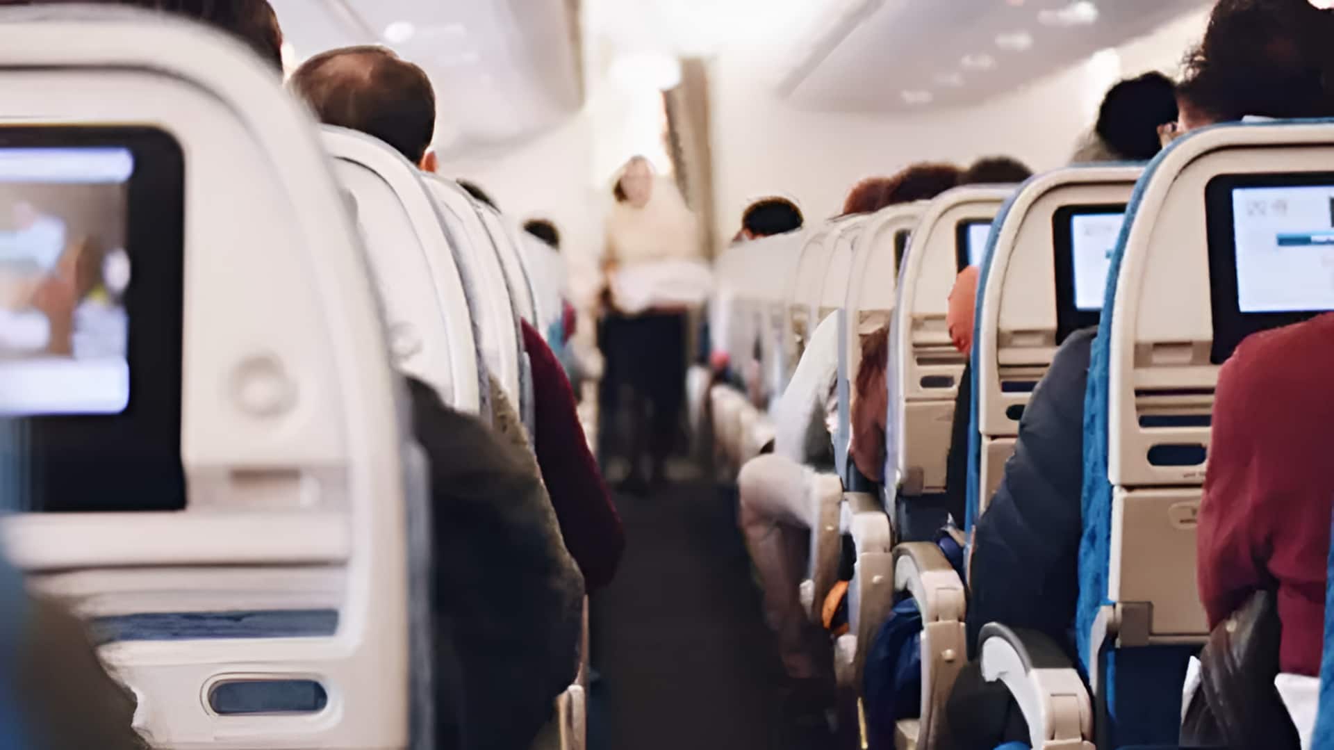 Centre: ఎయిర్‌లైన్స్ అభ్యంతరాలతో 60% ఫ్రీ సీట్ల నిబంధనపై కేంద్రం యూ-టర్న్