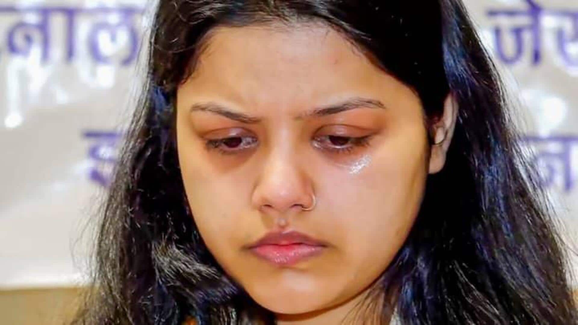 Pahalgam terror attack: పహల్గామ్లో హత్యకు గురైన నేవీ అధికారి భార్యపై ట్రోలింగ్; ఎన్సిడబ్ల్యు జోక్యం Pahalgam terror attack: పహల్గామ్లో హత్యకు గురైన నేవీ అధికారి భార్యపై ట్రోలింగ్; ఎన్సిడబ్ల్యు జోక్యం