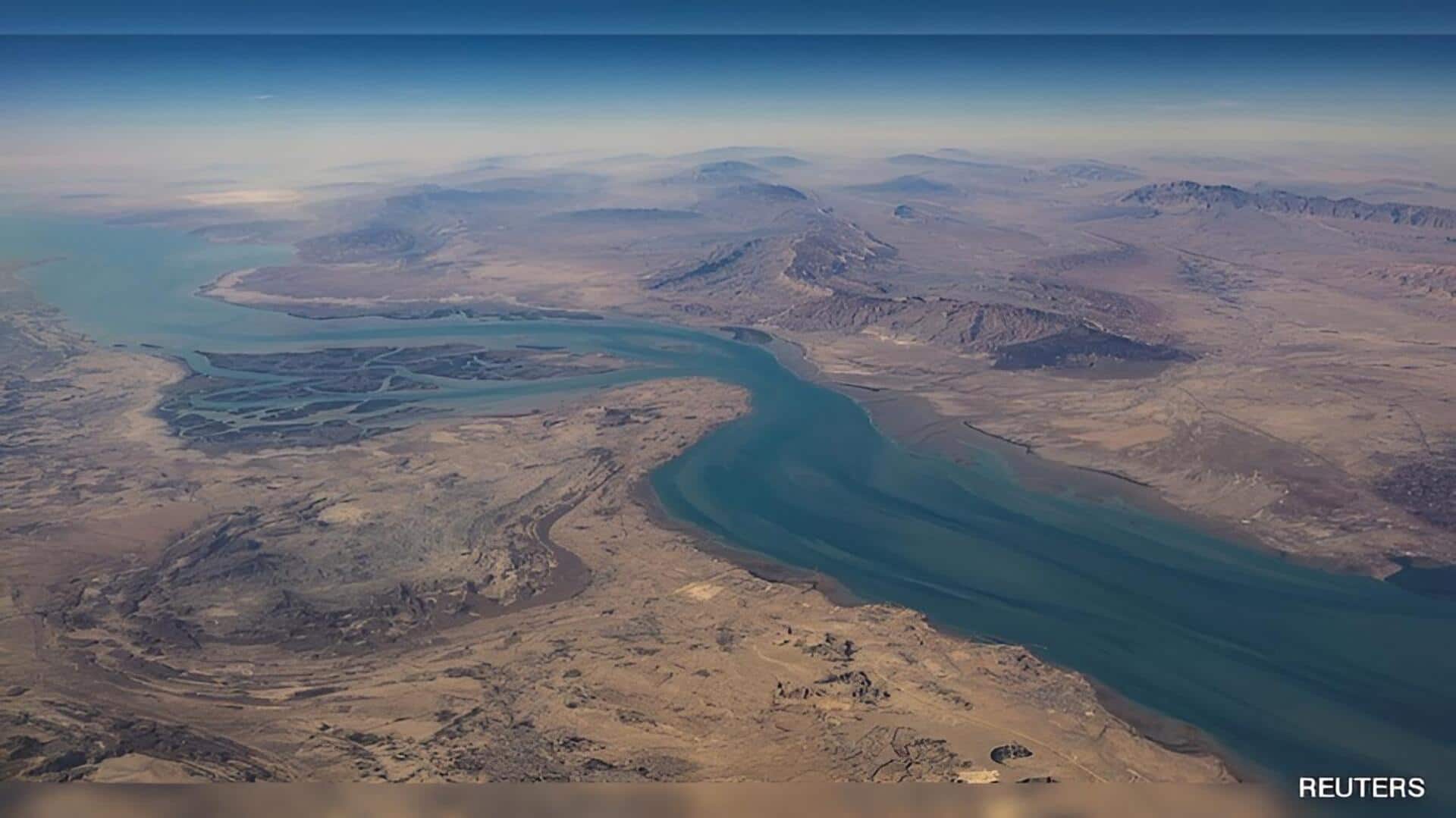 Strait Of Hormuz: హోర్ముజ్‌ జలసంధిలో ఉద్రిక్తత.. నిలిచిపోయిన 700 ట్యాంకర్లు