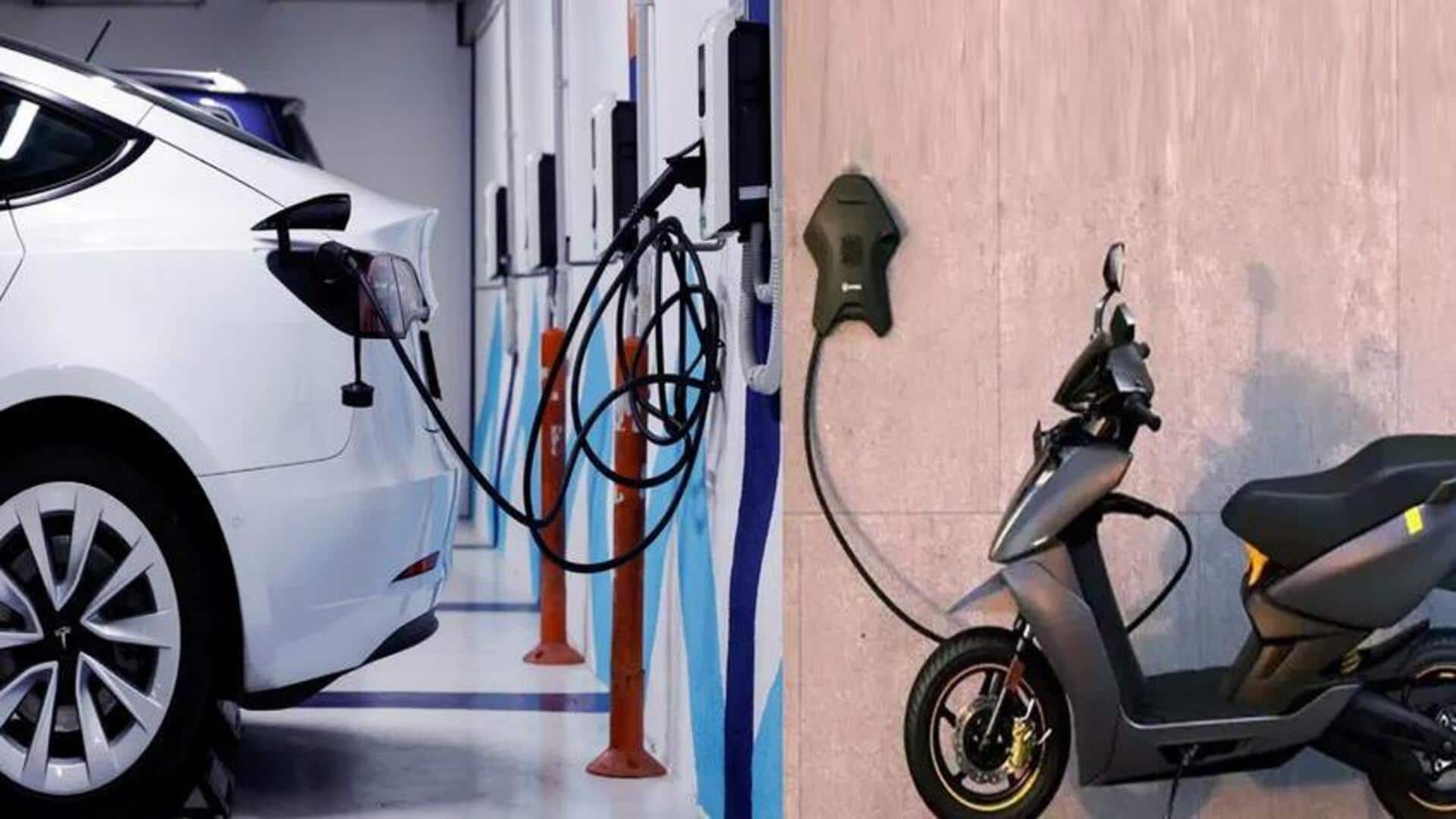 Electric Vehicles: రోడ్డు భద్రత కోసం కీలక నిర్ణయం.. ఎలక్ట్రిక్ వాహనాల్లో తప్పనిసరి ఏవీఏఎస్ Electric Vehicles: రోడ్డు భద్రత కోసం కీలక నిర్ణయం.. ఎలక్ట్రిక్ వాహనాల్లో తప్పనిసరి ఏవీఏఎస్