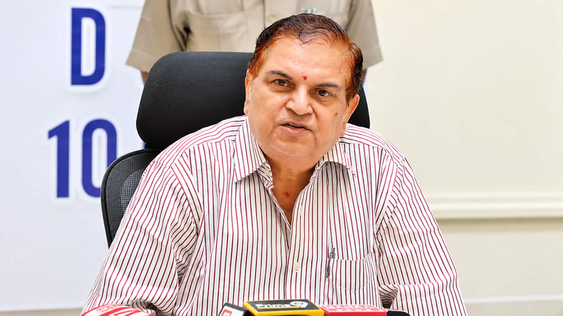 AP Local Body Polls: స్థానిక ఎన్నికలపై ఎస్‌ఈసీ కీలక నిర్ణయం.. పంచాయతీలకు మూడు దశల్లో పోలింగ్