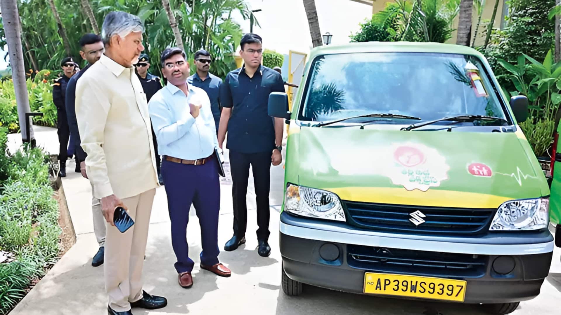 Andhra Pradesh: తల్లీబిడ్డల కోసం త్వరలో 500 అధునాతన ఎక్స్‌ప్రెస్‌ వాహనాలు