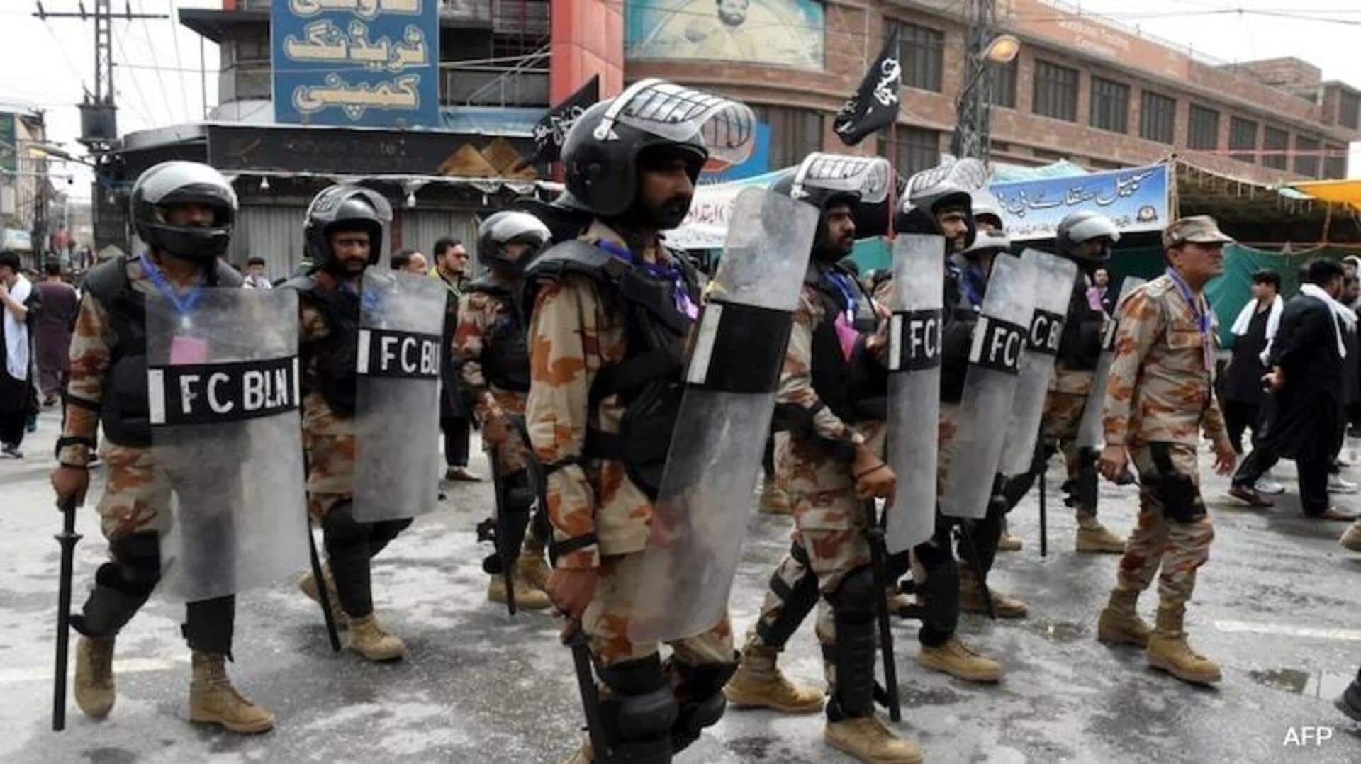 Pakistan: పాకిస్థాన్ను వణికిస్తున్న 'ఆపరేషన్ బామ్'.. బలోచిస్థాన్లో ఒకేసారి 17 దాడులు Pakistan: పాకిస్థాన్ను వణికిస్తున్న 'ఆపరేషన్ బామ్'.. బలోచిస్థాన్లో ఒకేసారి 17 దాడులు