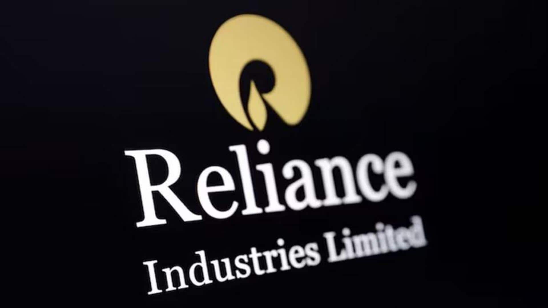 Mukesh Ambani: రిలయెన్స్ ఇంటెలిజెన్స్-ఫేస్బుక్ జాయింట్ వెంచర్.. పెట్టుబడి ఎంతంటే?  Mukesh Ambani: రిలయెన్స్ ఇంటెలిజెన్స్-ఫేస్బుక్ జాయింట్ వెంచర్.. పెట్టుబడి ఎంతంటే?