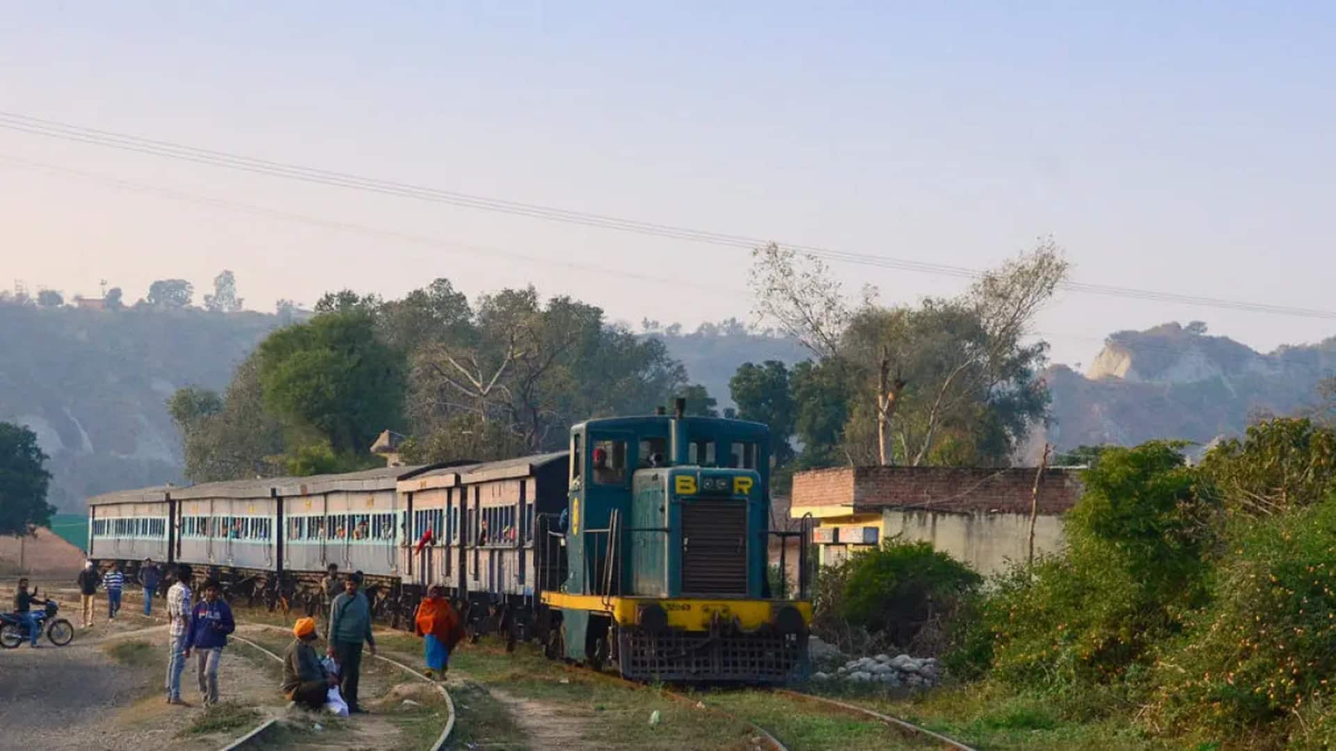 Free Train: ఈ ట్రైన్‌లో ట్రావెల్ చేయడానికి ఎలాంటి టికెట్ కొనాల్సిన అవసరం లేదు.. ఫ్రీ ఫ్రీ ఫ్రీ..!