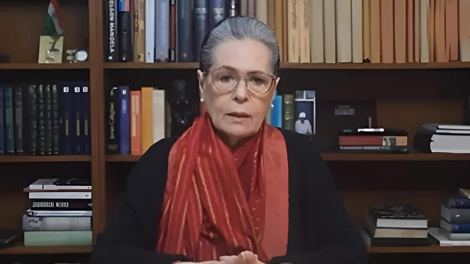 Sonia Gandhi: ఉపాధి హామీ పథకాన్ని మోదీ ప్రభుత్వం నీరుగారుస్తోంది: సోనియా గాంధీ