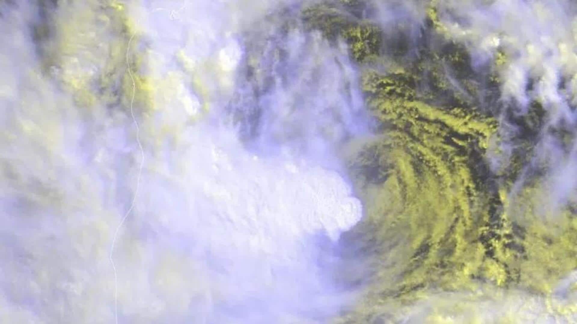 Cyclone Montha: ఛత్తీస్గఢ్లోకి ప్రవేశించిన మొంథా తుఫాన్.. Cyclone Montha: ఛత్తీస్గఢ్లోకి ప్రవేశించిన మొంథా తుఫాన్..