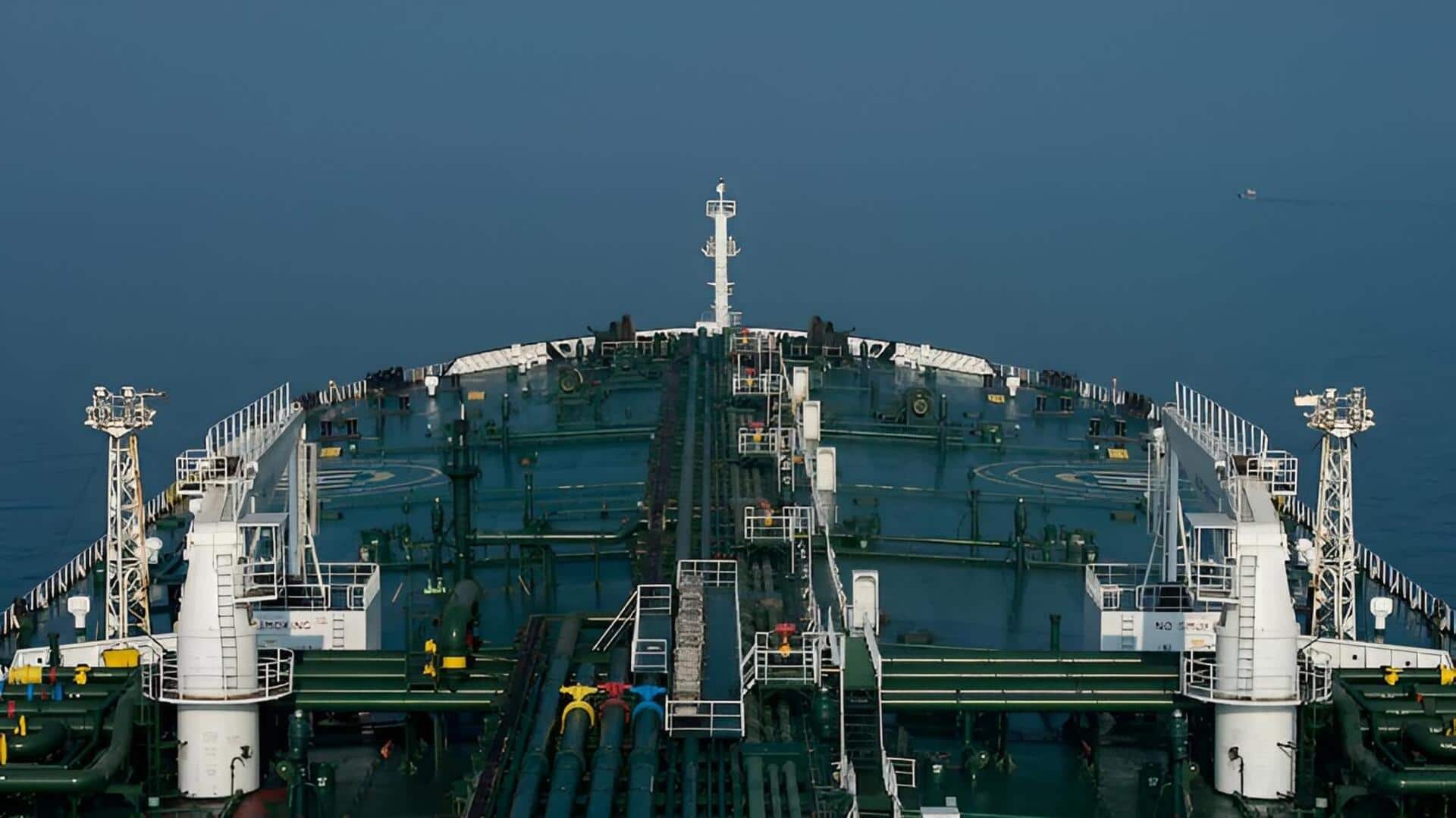 Iran: అమెరికా దిగ్బంధం ప్రభావం.. ఇరాన్ ఓడరేవుల్లో నౌకల రద్దీ