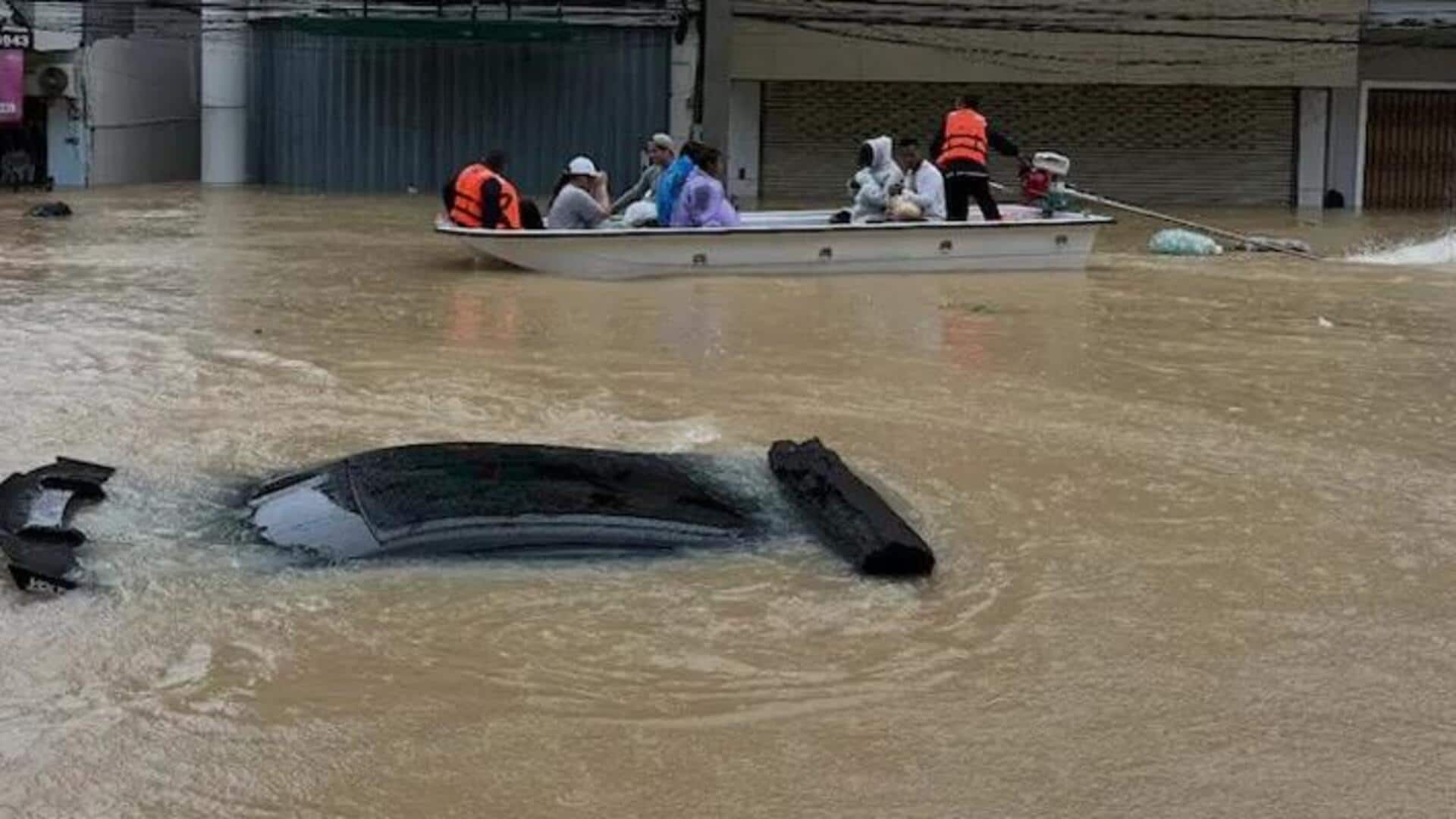 Thailand floods: థాయిలాండ్‌ను ముంచెత్తిన వరదలు.. 145 మంది మృతి