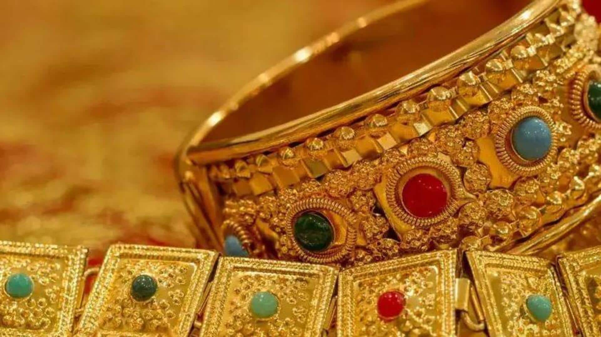 Gold Rates: గోల్డ్ లవర్స్‌కు గుడ్ న్యూస్.. బంగారం ధరల్లో భారీ తగ్గుదల