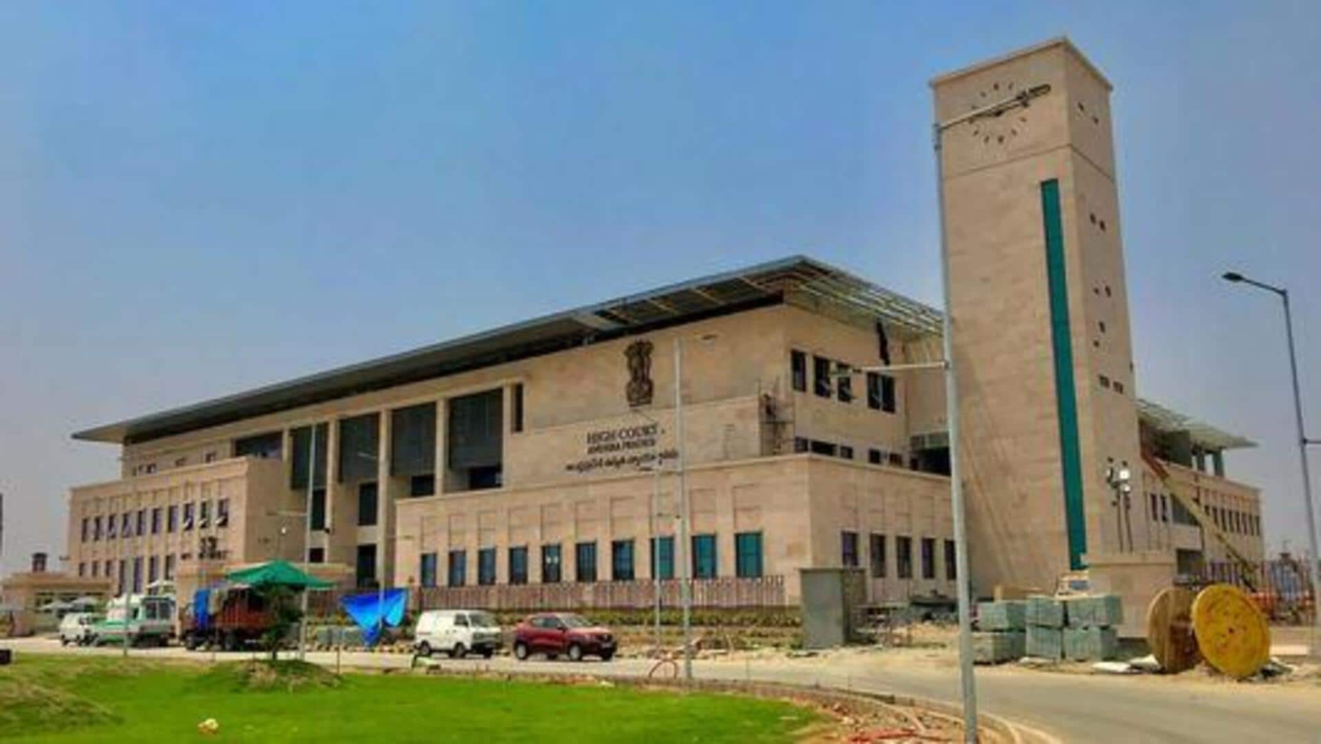 Supreme Court: ఏపీ హైకోర్టులోకి మరోసారి జస్టిస్ బట్టు దేవానంద్ ప్రవేశం.. కొలీజియం కీలక సిఫారసు Supreme Court: ఏపీ హైకోర్టులోకి మరోసారి జస్టిస్ బట్టు దేవానంద్ ప్రవేశం.. కొలీజియం కీలక సిఫారసు