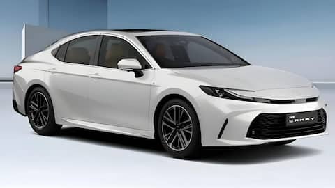 Toyota: ప్రీమియం హైబ్రిడ్ సెడాన్.. క్యామ్రీ స్ప్రింట్ ఎడిషన్ ధర, పనితీరు, మైలేజ్ వివరాలివే!
