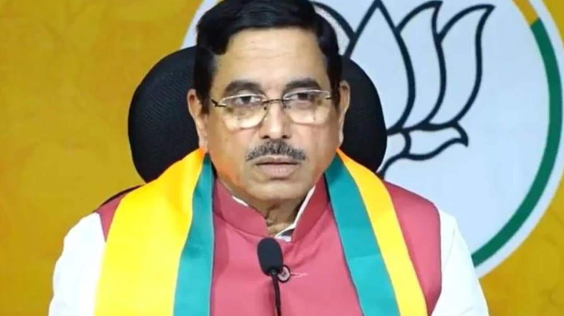Karnataka: వ్యాక్సిన్పై వ్యాఖ్యలు తప్పు.. క్షమాపణ చెప్పాలి: సిద్ధరామయ్యపై బీజేపీ ఫైర్ Karnataka: వ్యాక్సిన్పై వ్యాఖ్యలు తప్పు.. క్షమాపణ చెప్పాలి: సిద్ధరామయ్యపై బీజేపీ ఫైర్