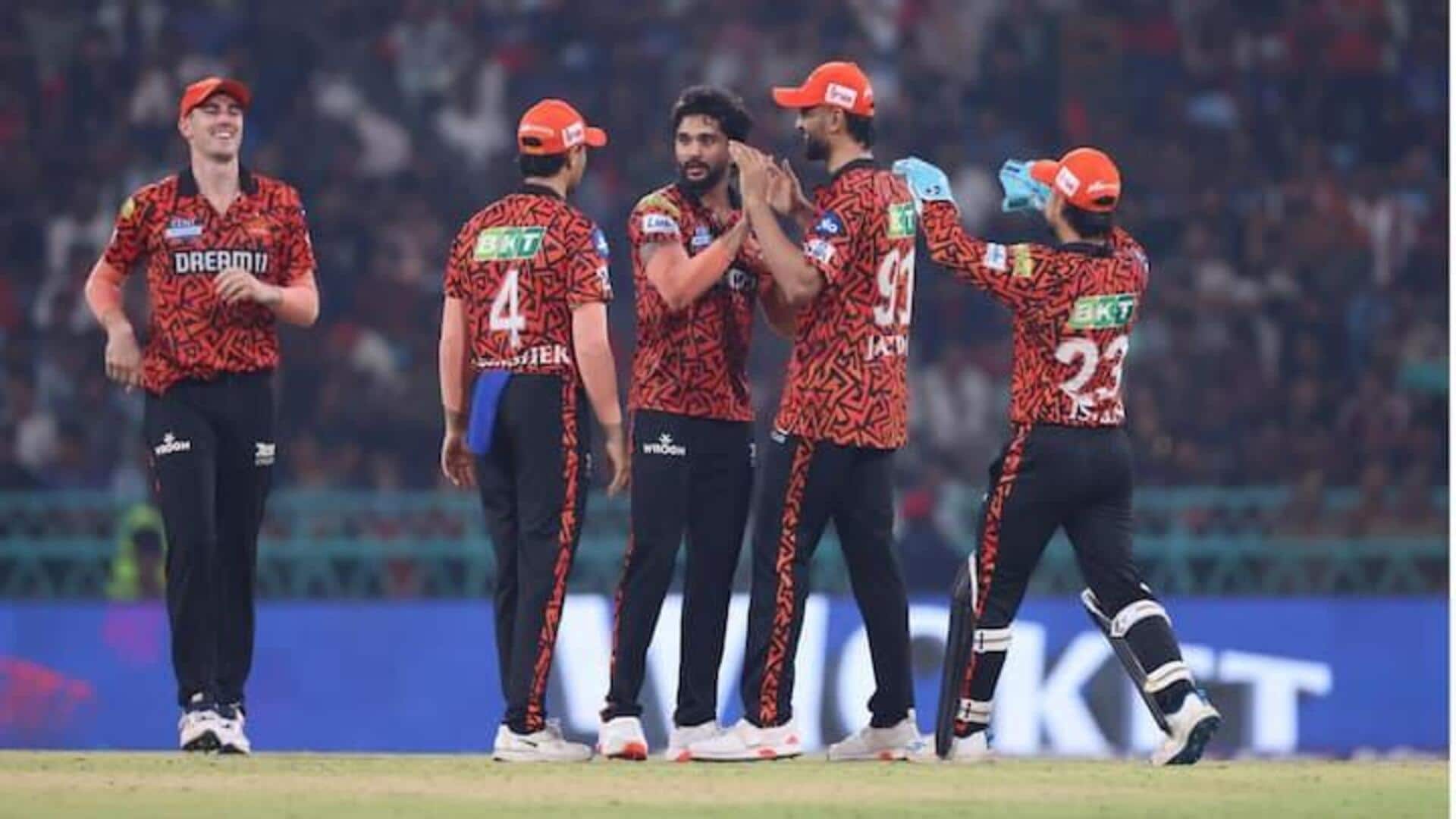 SRH vs RCB: ఆర్సిబి కి షాక్ .. 42 పరుగుల తేడాతో సన్రైజర్స్ హైదరాబాద్ గెలుపు SRH vs RCB: ఆర్సిబి కి షాక్ .. 42 పరుగుల తేడాతో సన్రైజర్స్ హైదరాబాద్ గెలుపు